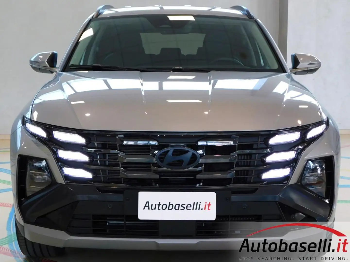 Hyundai TUCSON 1.6 HEV 4WD EXELLENCE AUTOMATICA 215CV Grigio - 1