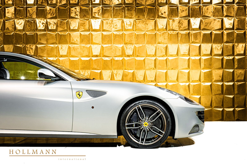 Ferrari FF CARBON + PASSENGER DISPLAY + PANORAMA + LIFT — photo 12