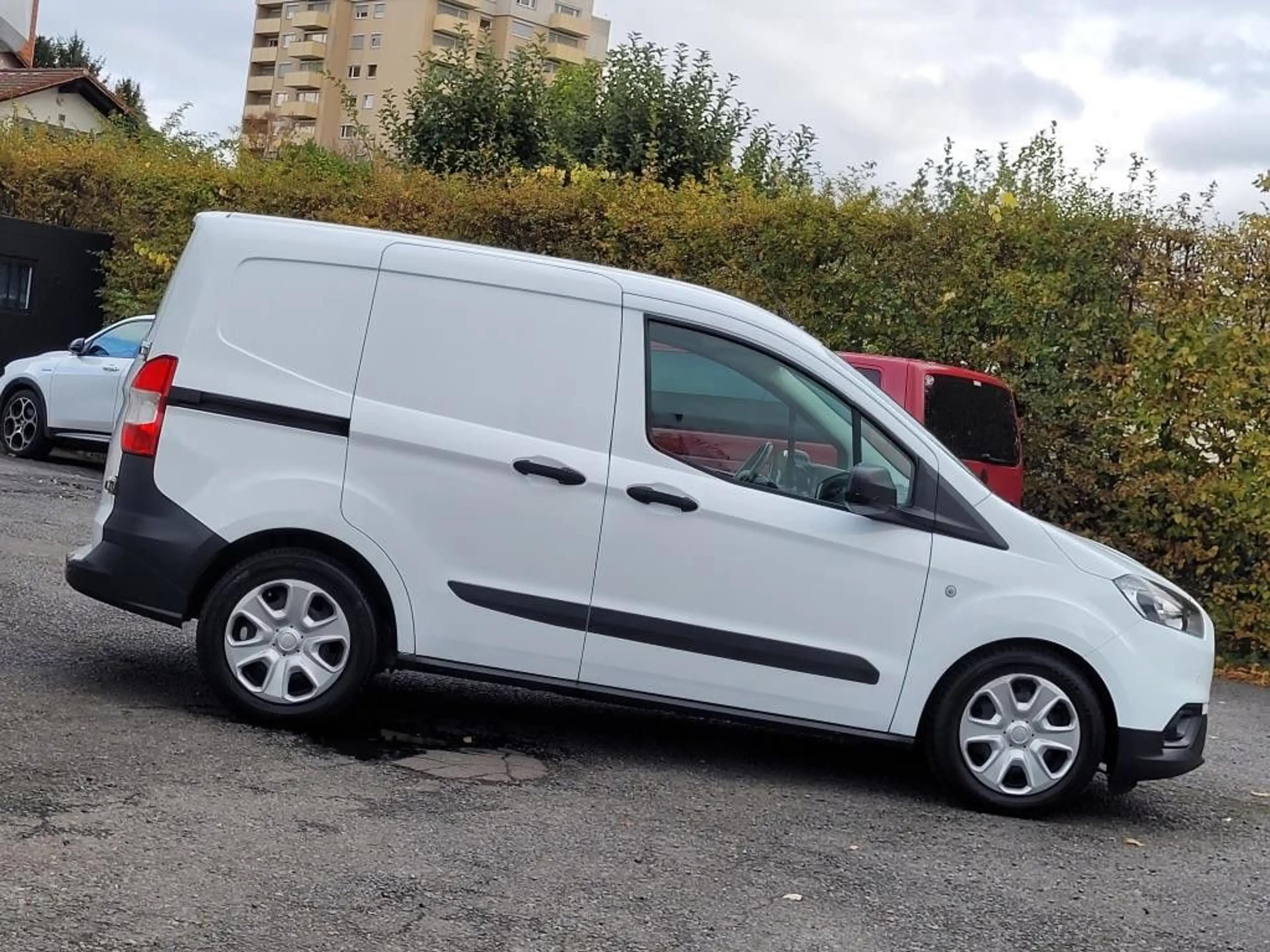 Ford Transit Courier Trend KLIMA+NAVI+TEMP+PDC+KAMERA — photo 4