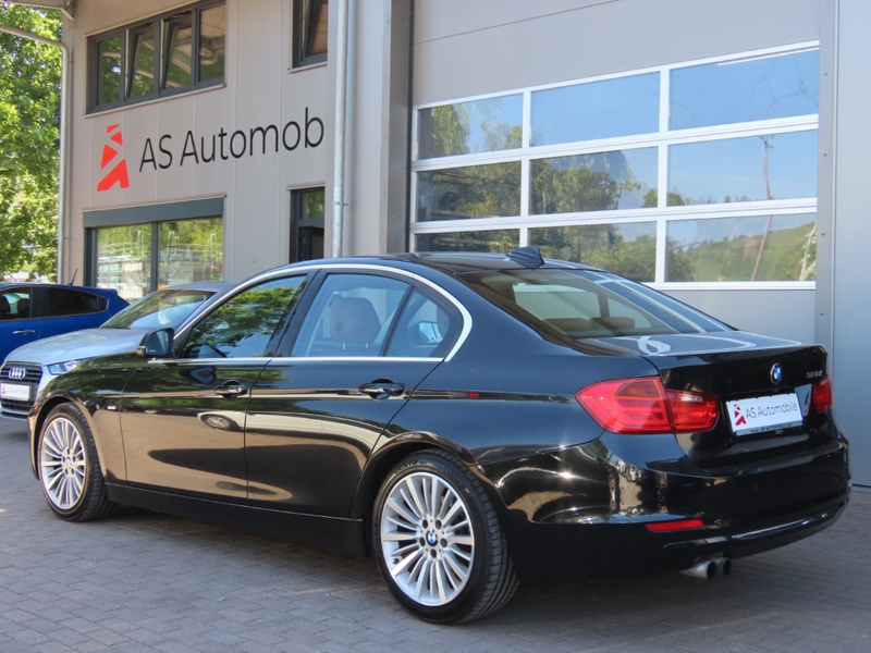 BMW 328 i Luxury Bi-Xenon*Head-UP*Navi*Kam*SHZ*8-f — photo 4