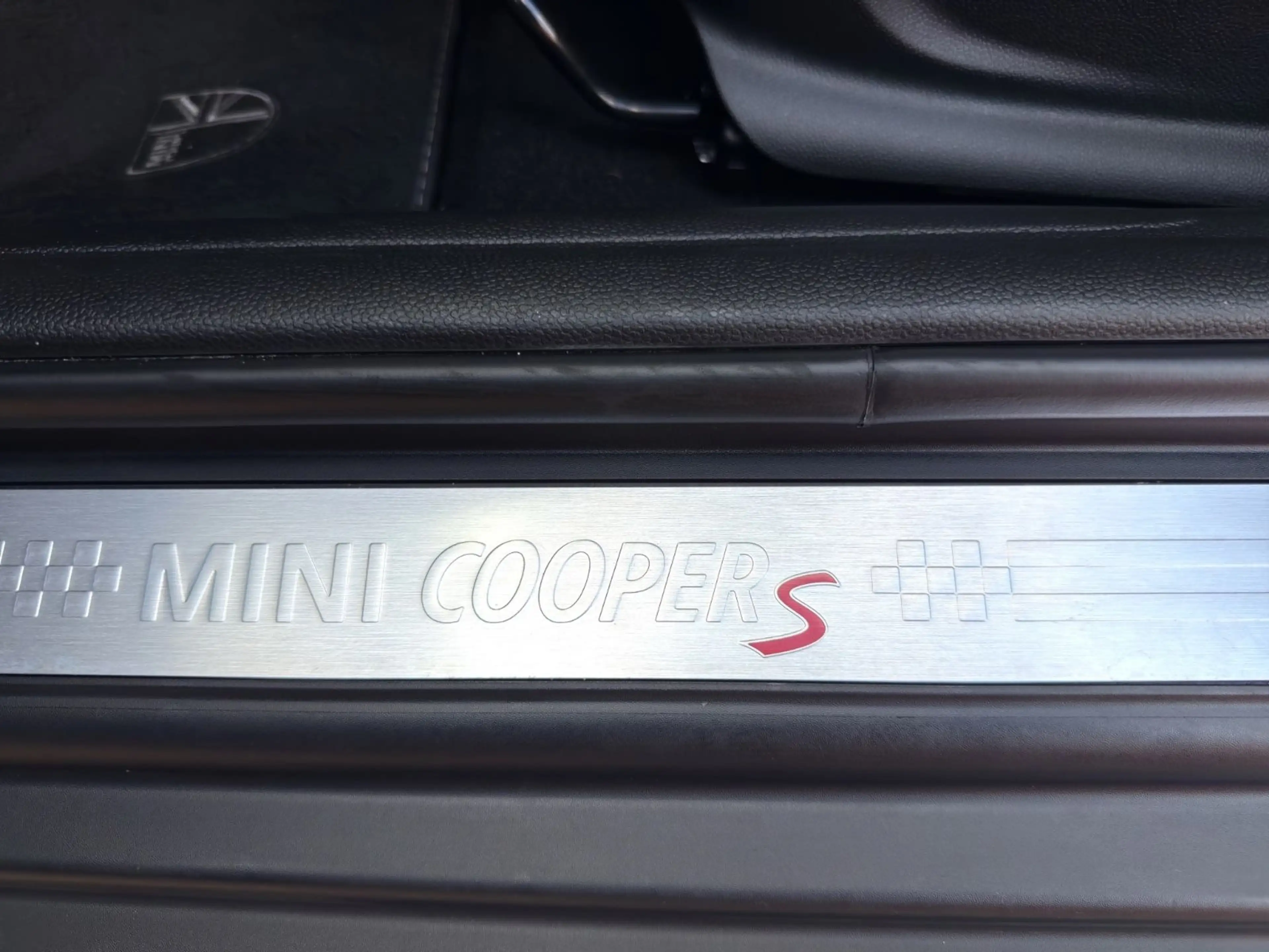 MINI Cooper S COOPER S 5-trg. Mini Yours LED RFK LEDER NAVI — photo 28