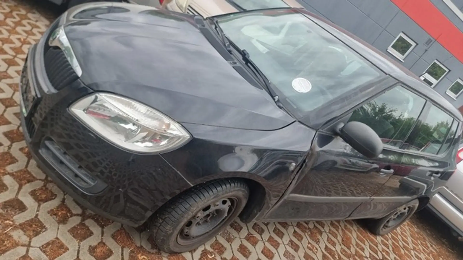 Skoda Fabia 1.2l 51kW KLIMA Schwarz - 1