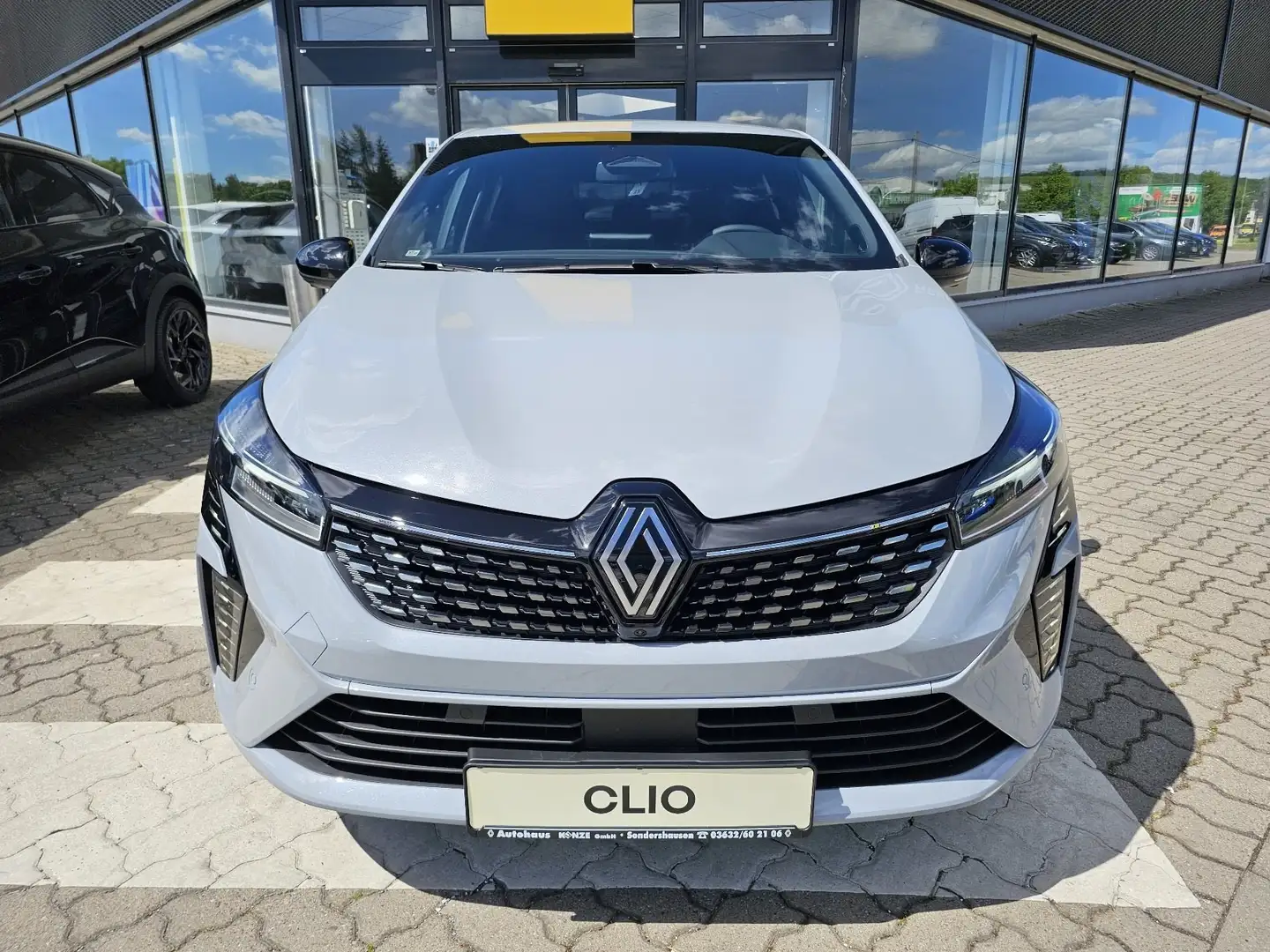 Renault Clio Techno TCe 90 *Winter/City/Look-Pak. uvm* Grau - 2