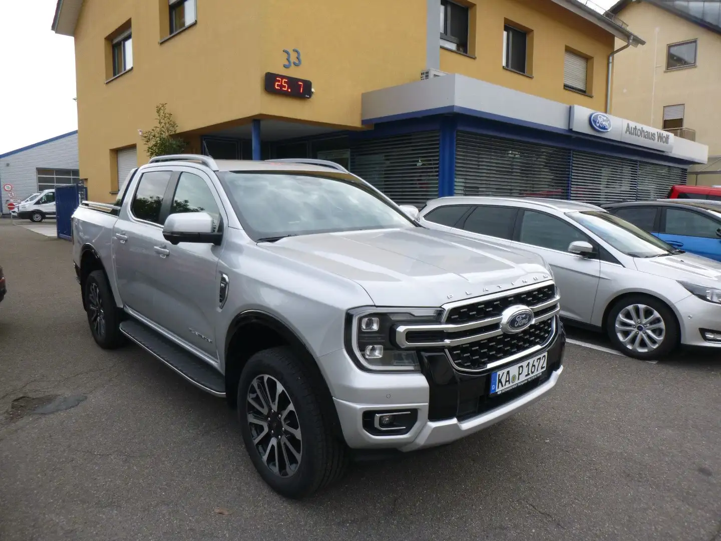 Ford Ranger Ford Ranger DoKa 3.0 Platinum Standh. Rollo AHK Plateado - 1