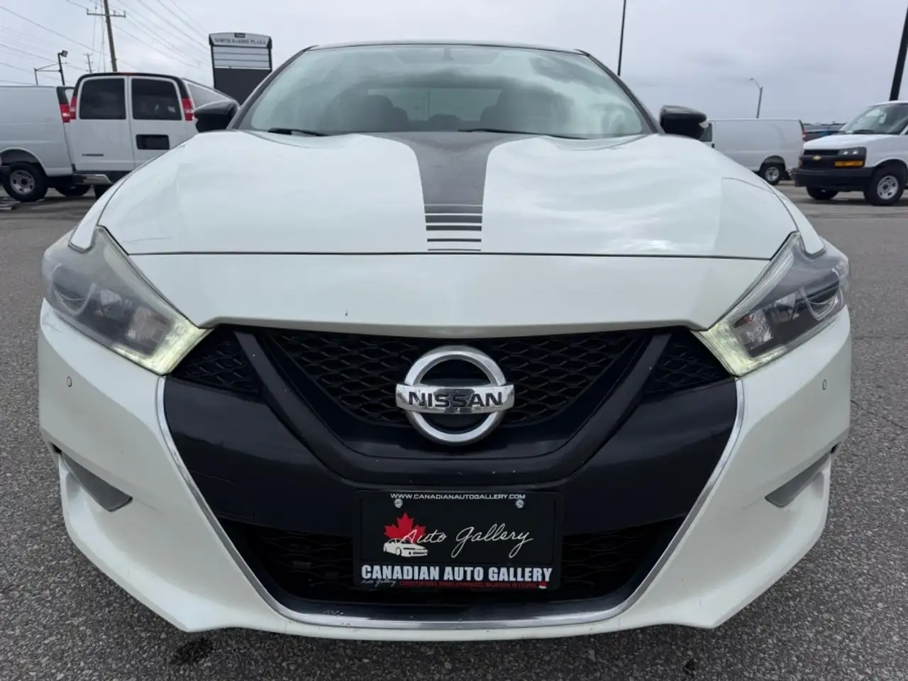 Nissan Maxima снимка Nissan Maxima