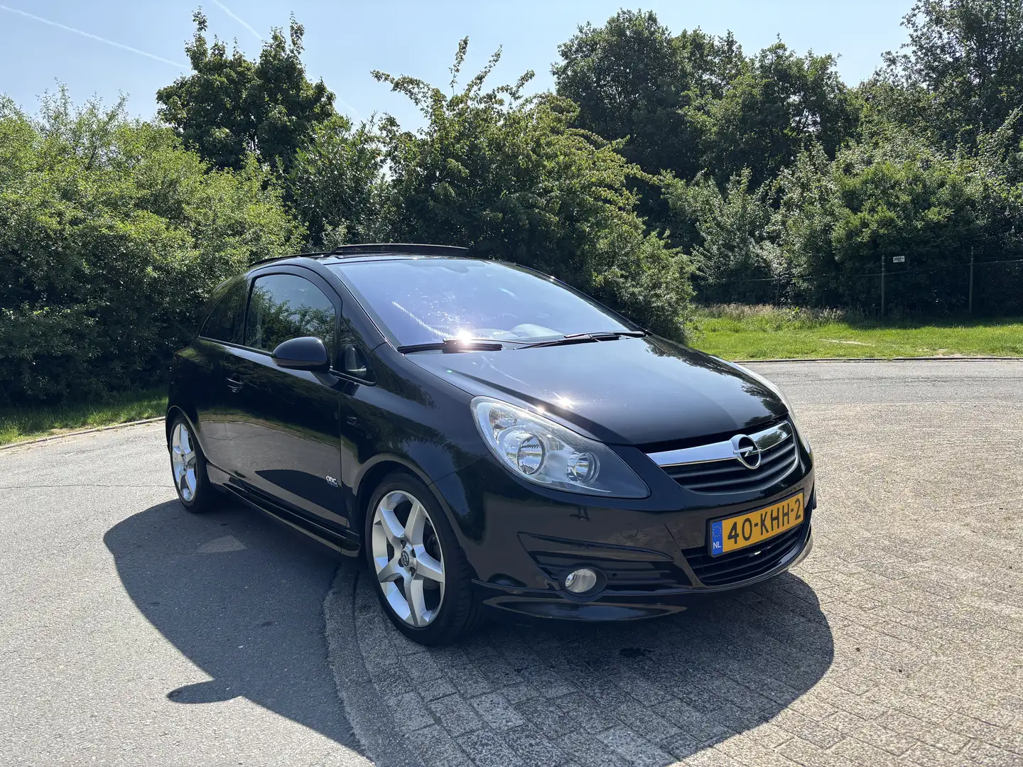 Opel Corsa 1.4-16V Sport Zwart - 1