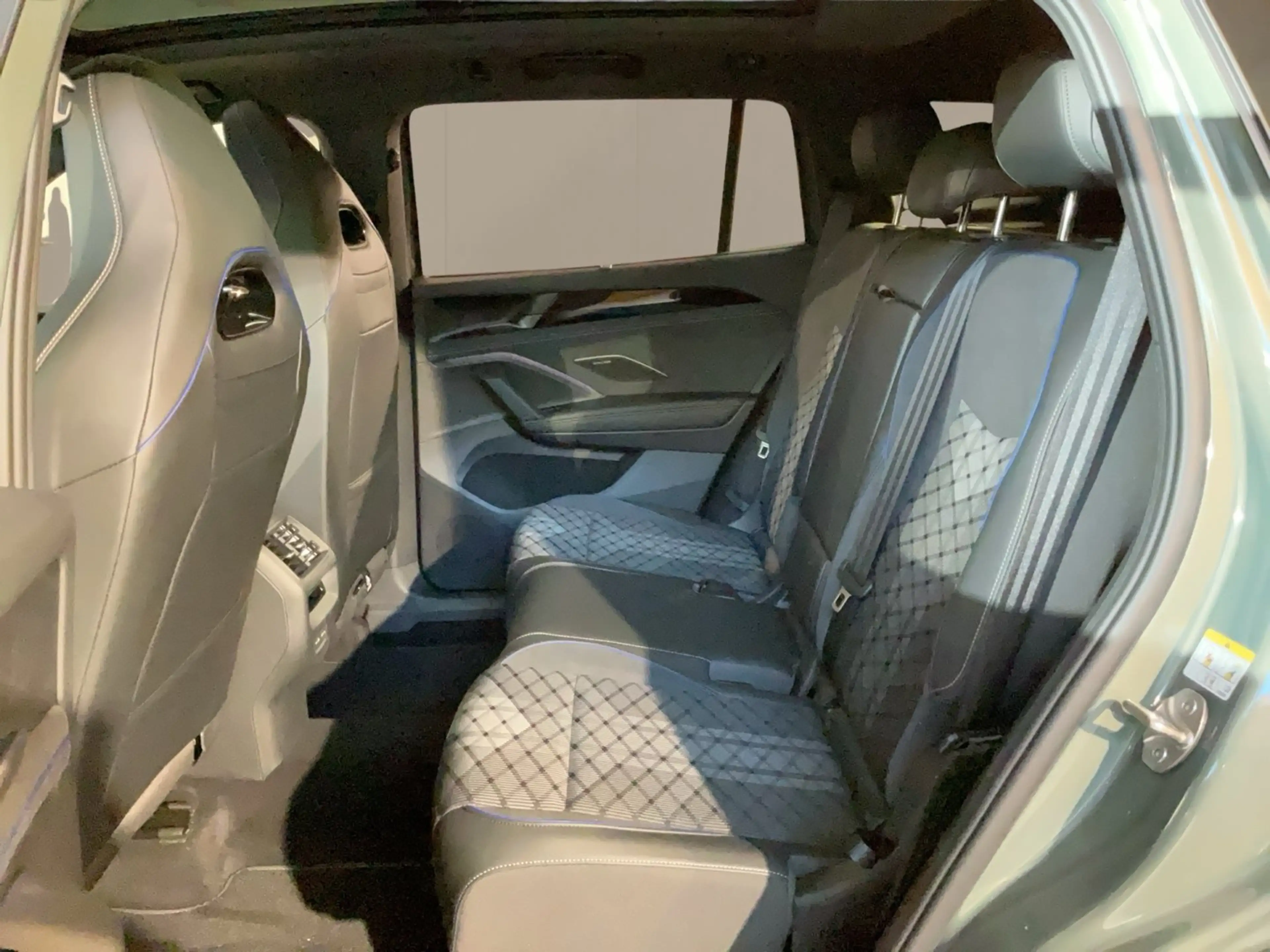 Volkswagen Tayron Sport eTSI DSG — photo 12