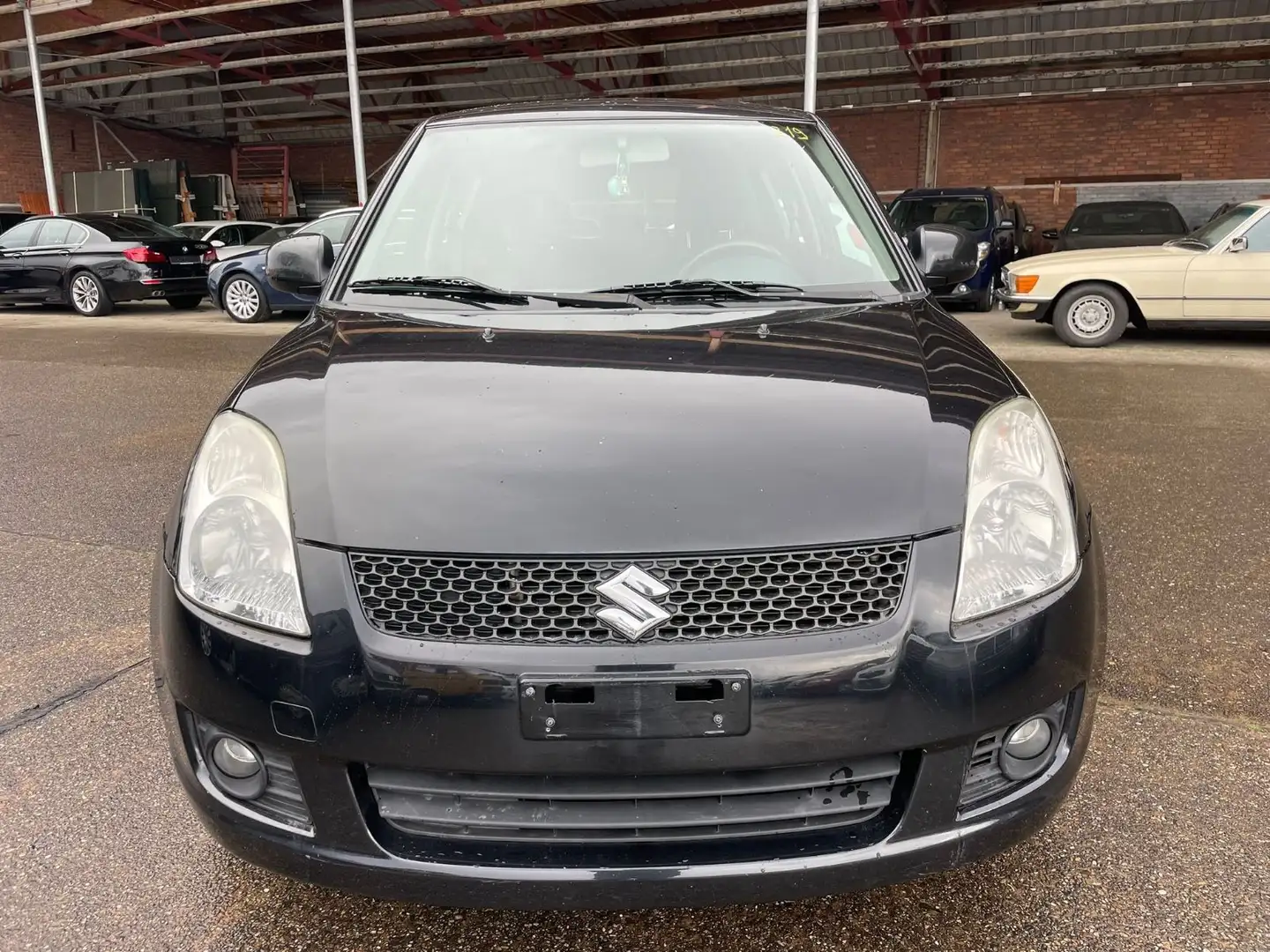 Suzuki Swift Lim. Comfort 4x4/KLIMA/KEIN TÜV Schwarz - 2