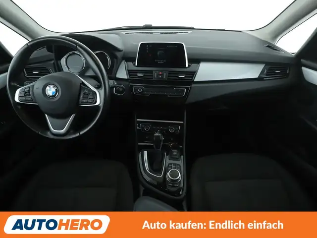 BMW 2 Series view 12