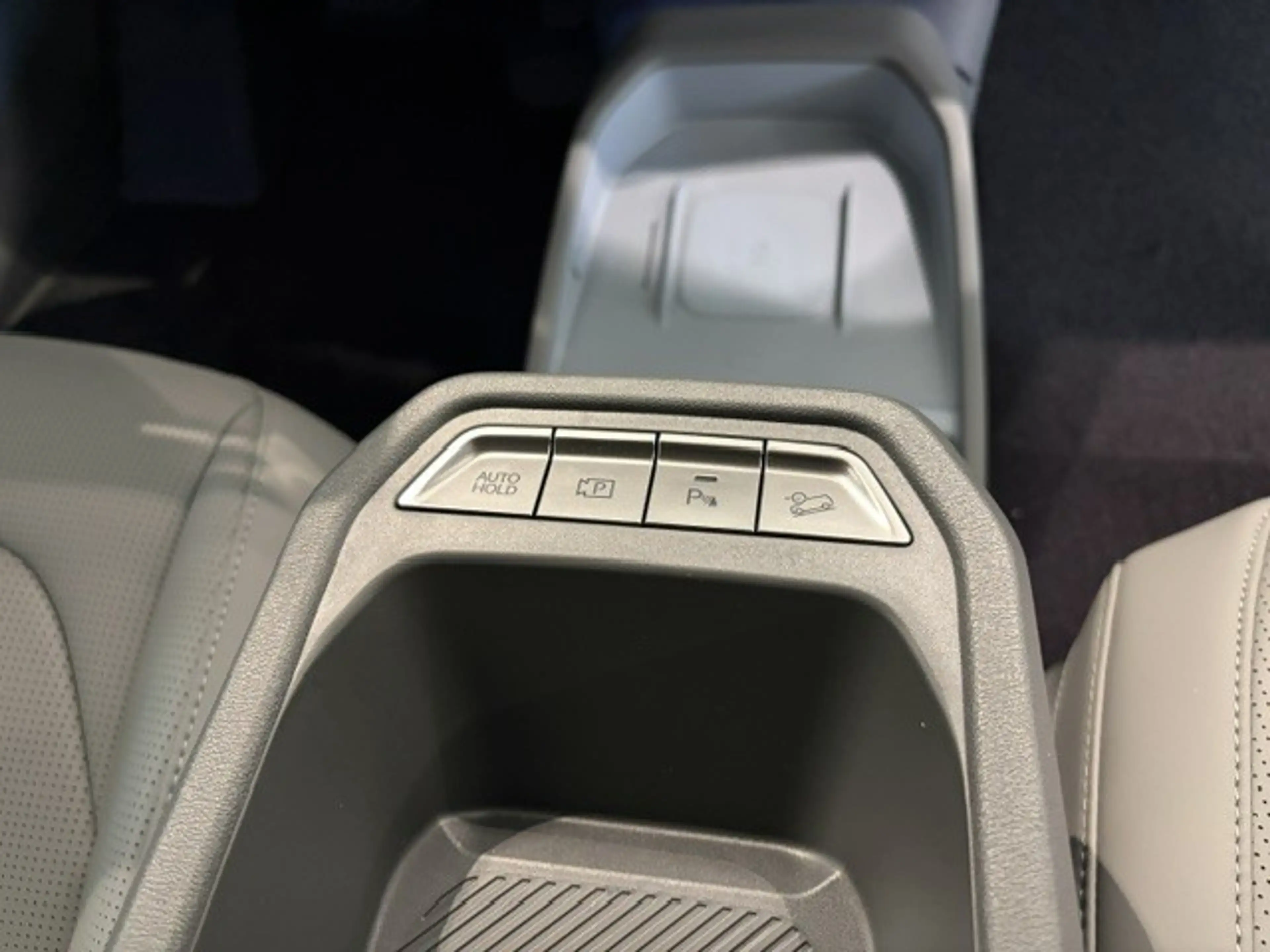 Kia EV3 Earth 81,4kWh P3-P8 AHK Business Upgrade Drive 19' — photo 13