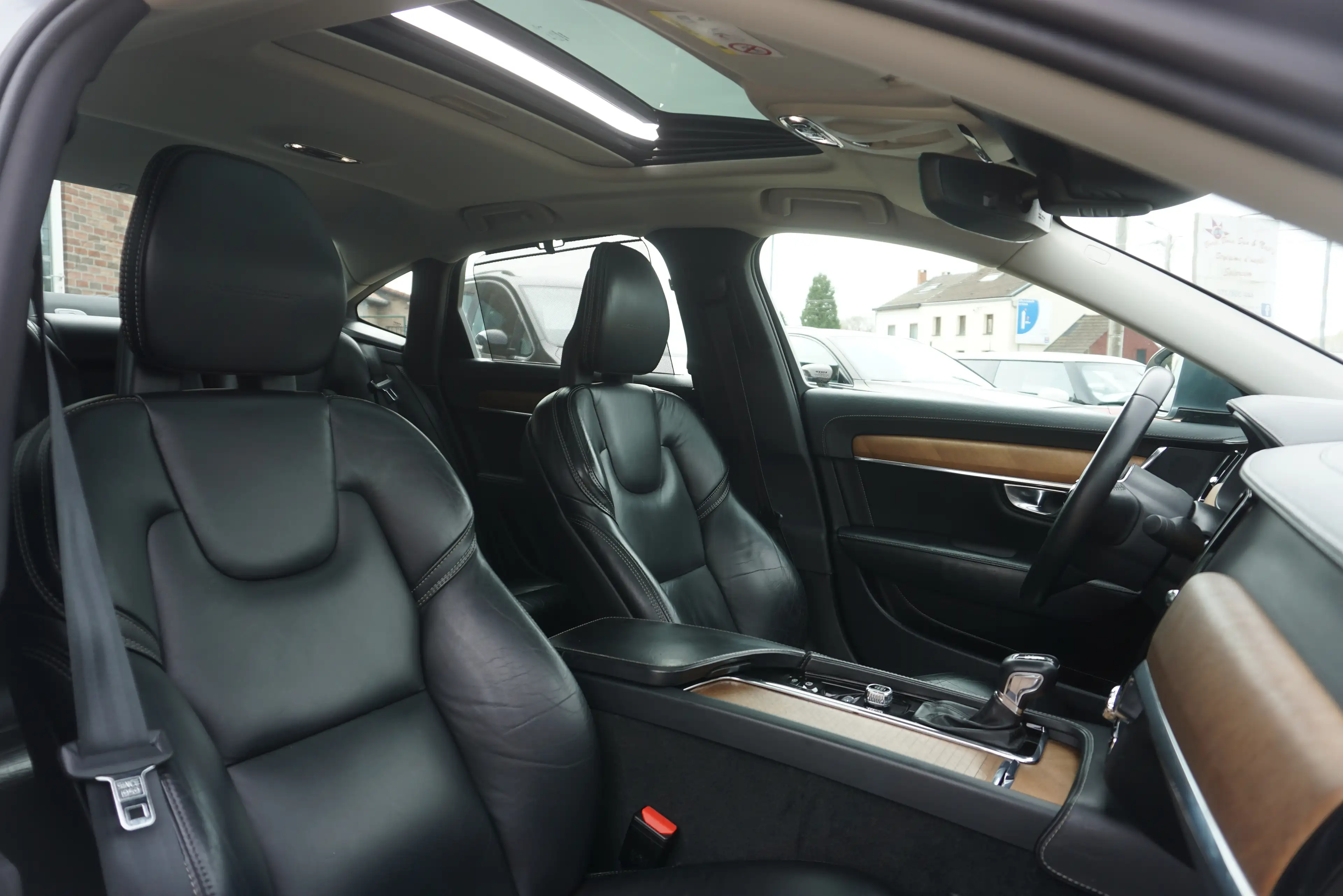 Volvo S90 2.0 D4 Inscription AUTO COCKPIT FULL-LED CAM360 — photo 14
