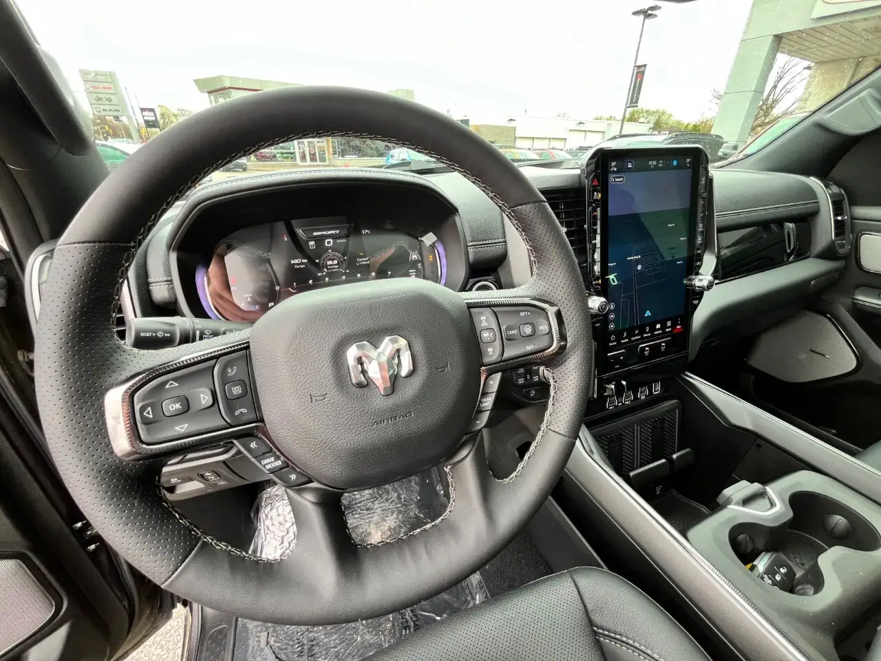RAM 1500 снимка RAM 1500