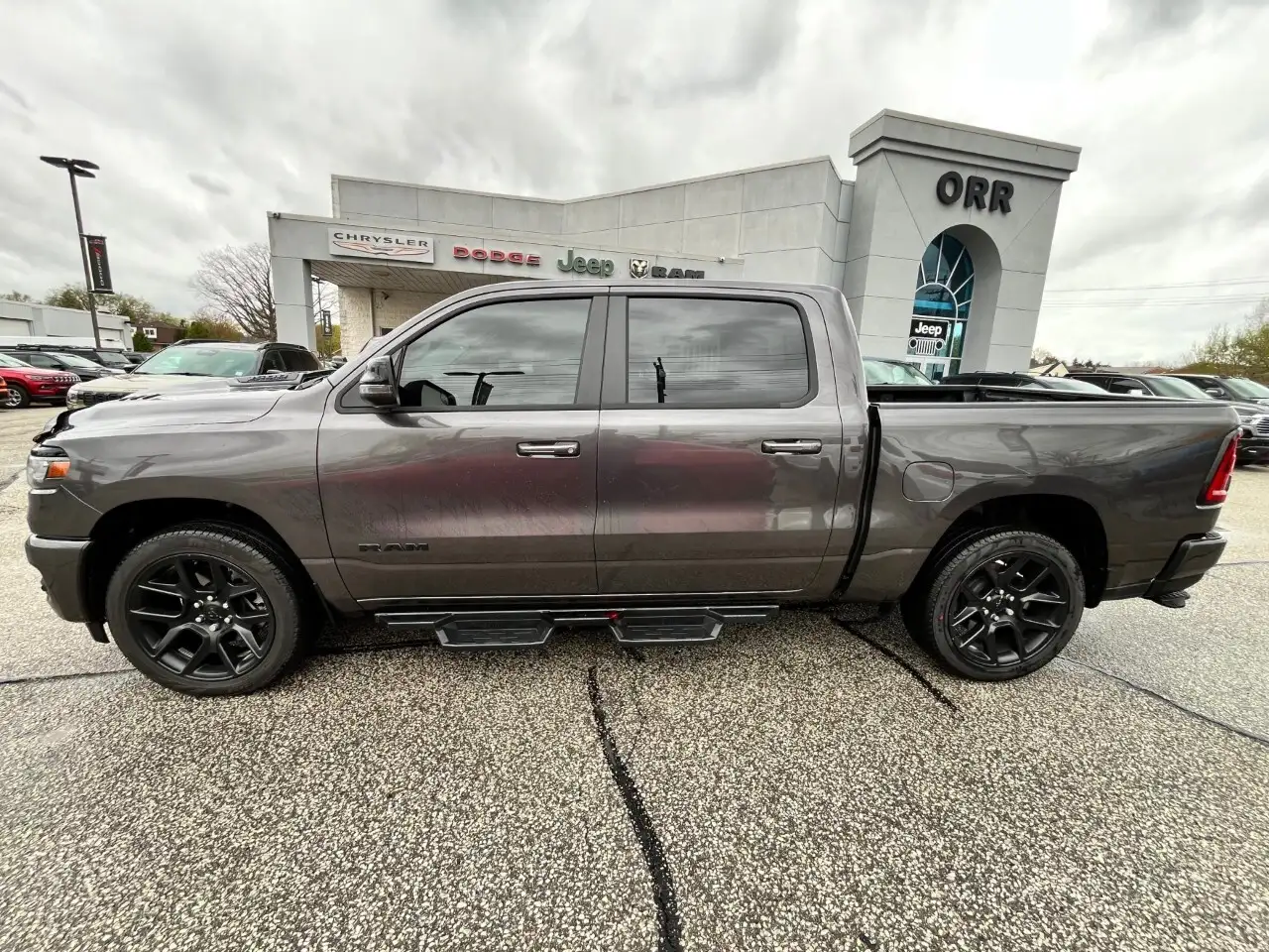RAM 1500 снимка RAM 1500
