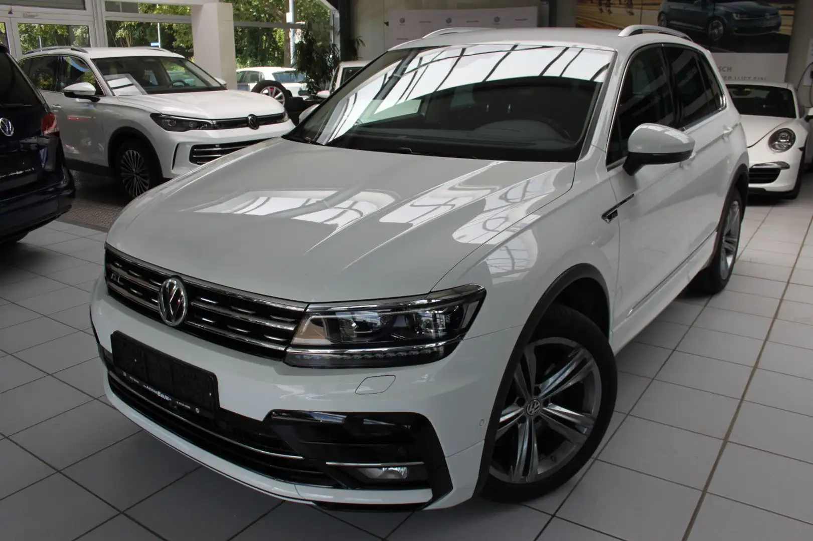 Volkswagen Tiguan HIGHL/R-LINE/DSG/ASSIST+/AHK/STNDHZ/360/A Weiß - 1