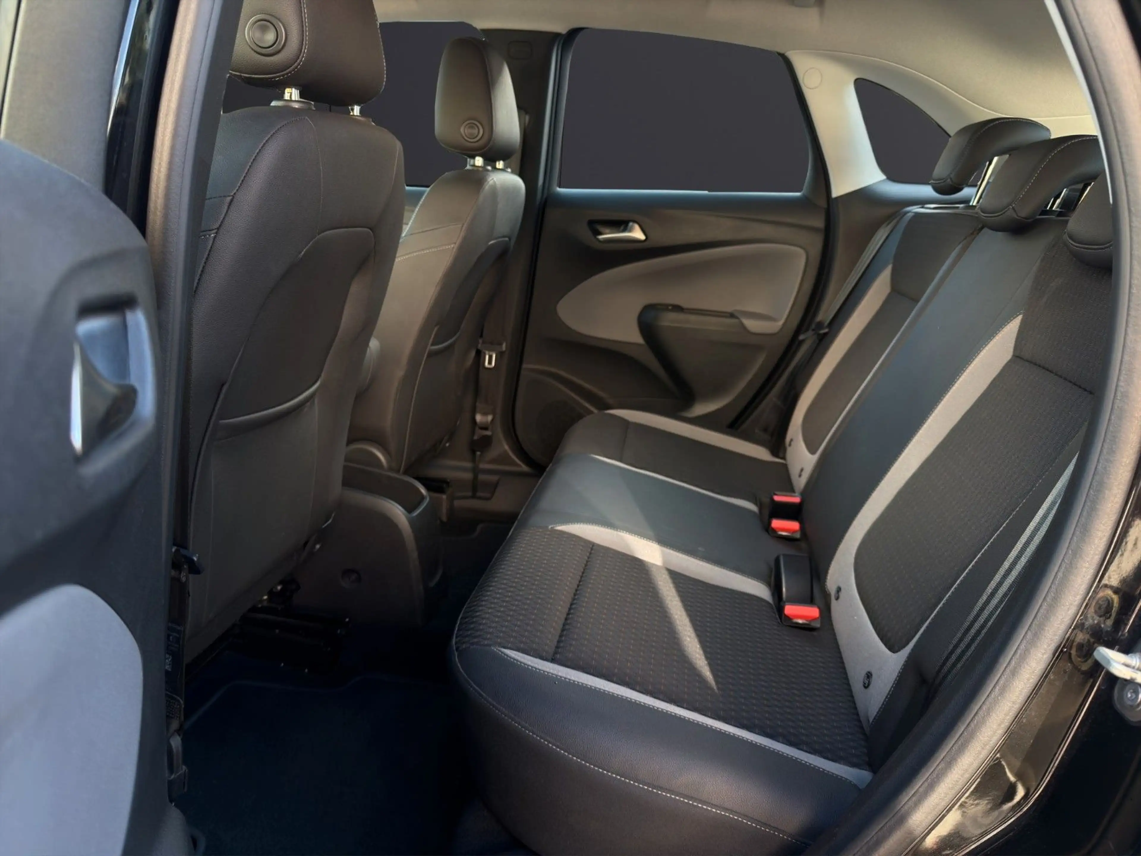 Opel Crossland X 1.2 Innovation AUT. NAVI SHZ KAM — photo 13