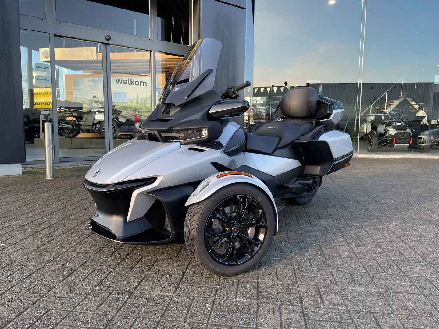 Can-Am Spyder RT Limited // slechts 2988km! Argent - 1