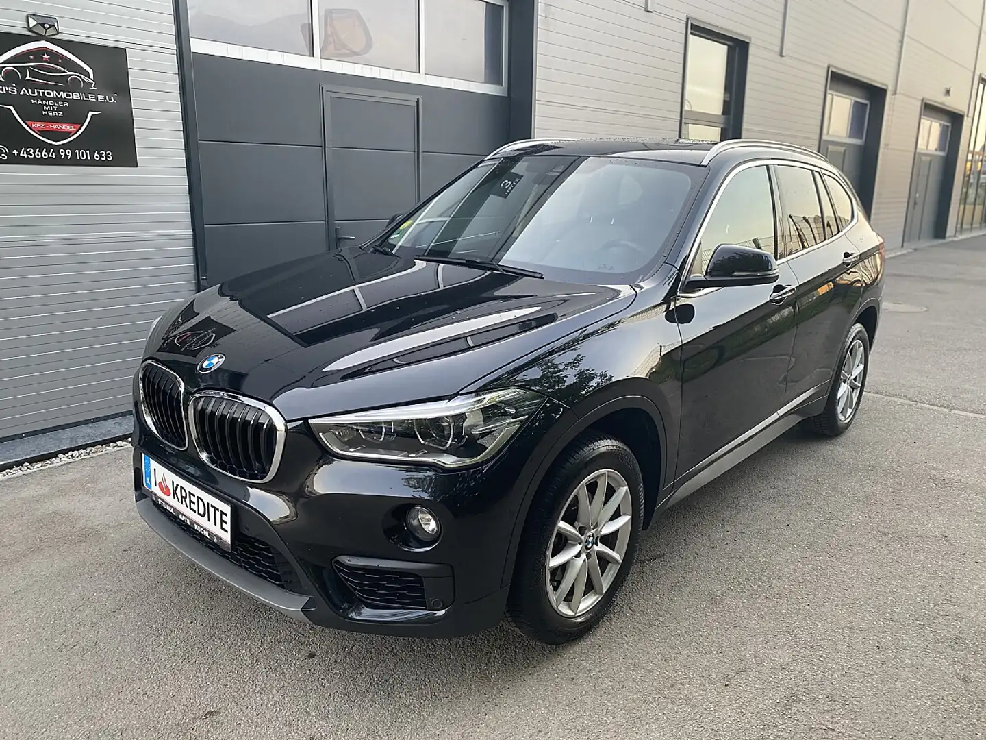 BMW X1 sDrive16d **AUTOMATIK**PANORAMADACH** Schwarz - 1