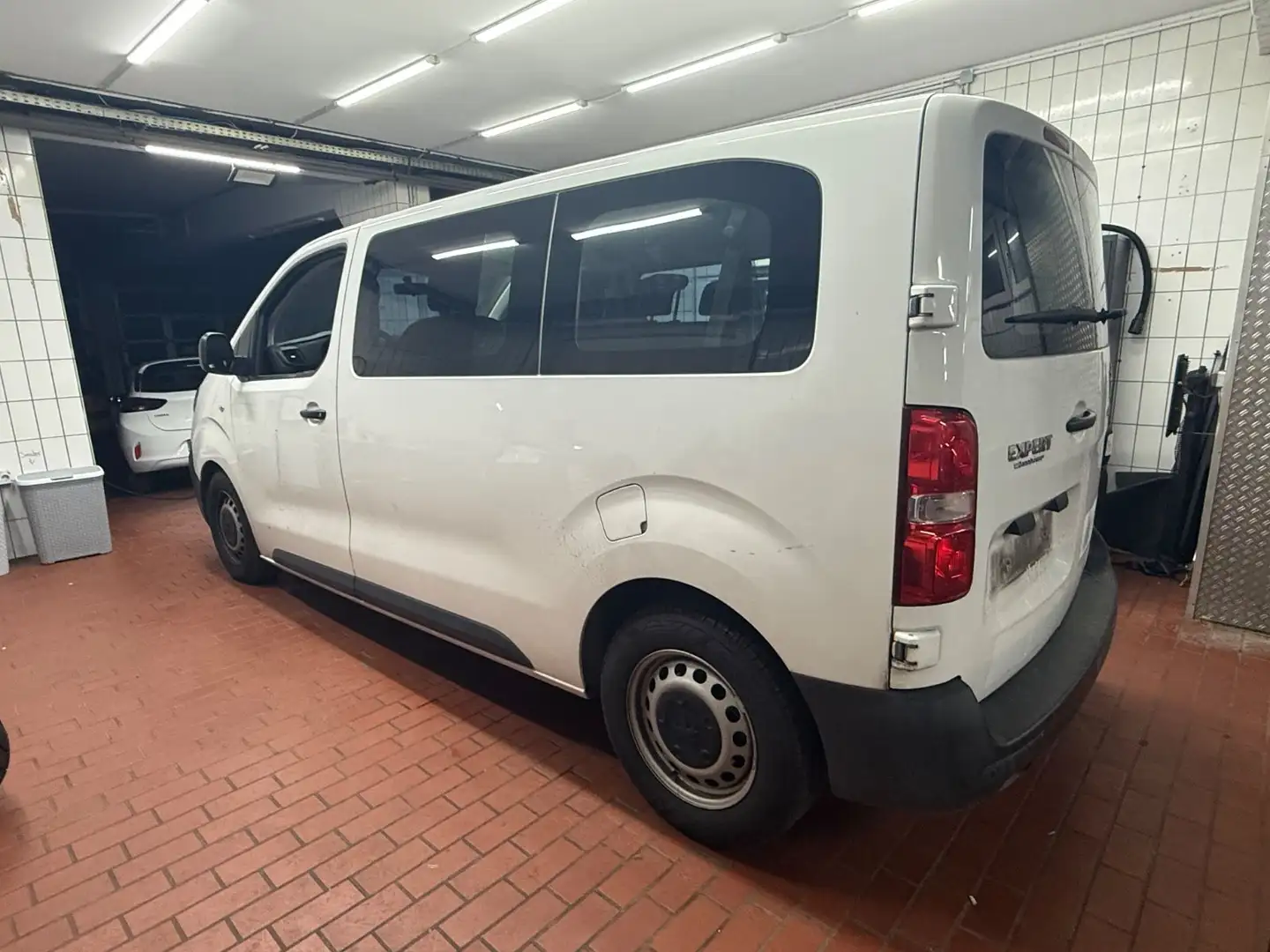 Peugeot Expert Kombi L2*5 Sitzer*Tempomat*PDC* Weiß - 2
