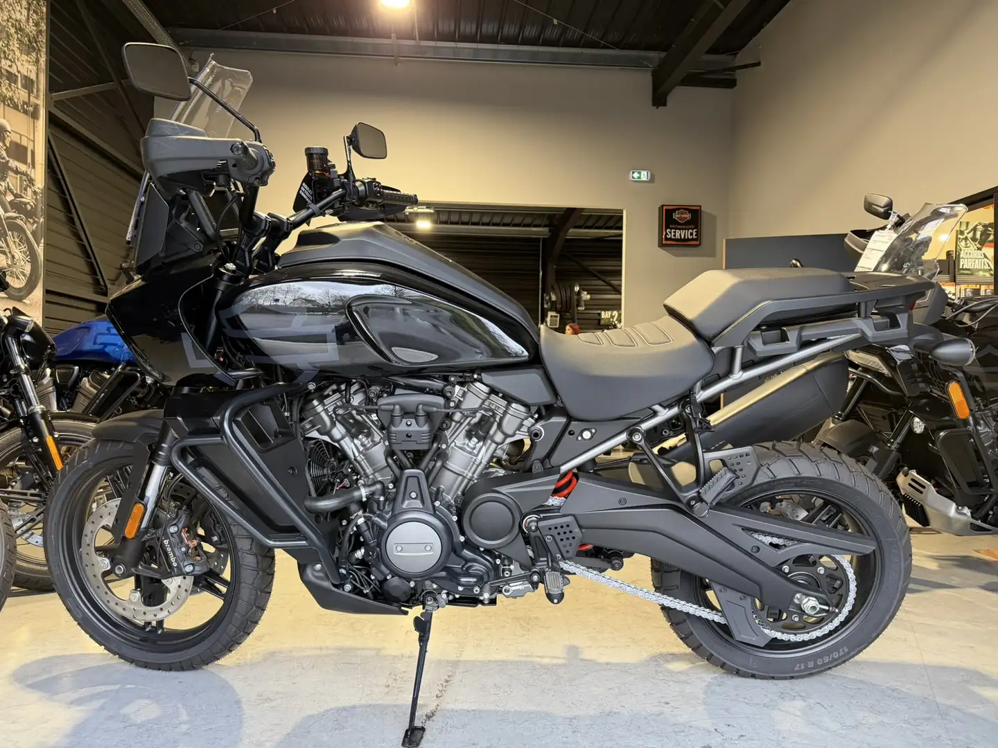 Harley-Davidson Pan America Negro - 2