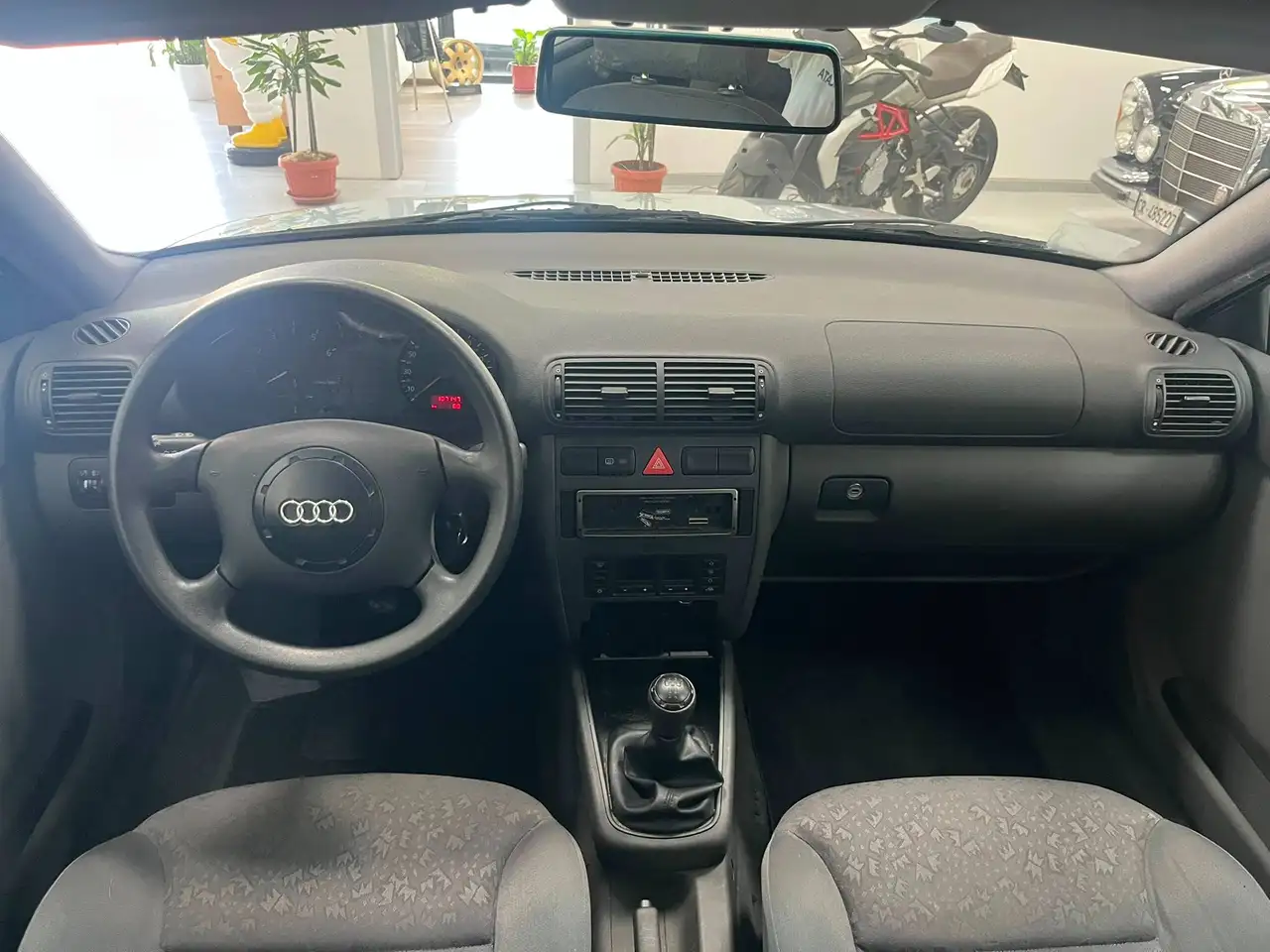 Audi A3 3p 1.8, foto 11