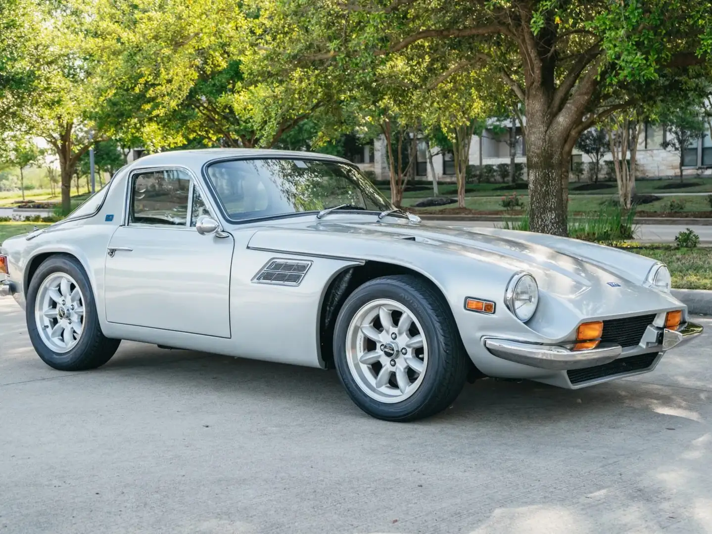 TVR 2500M Srebrny - 1