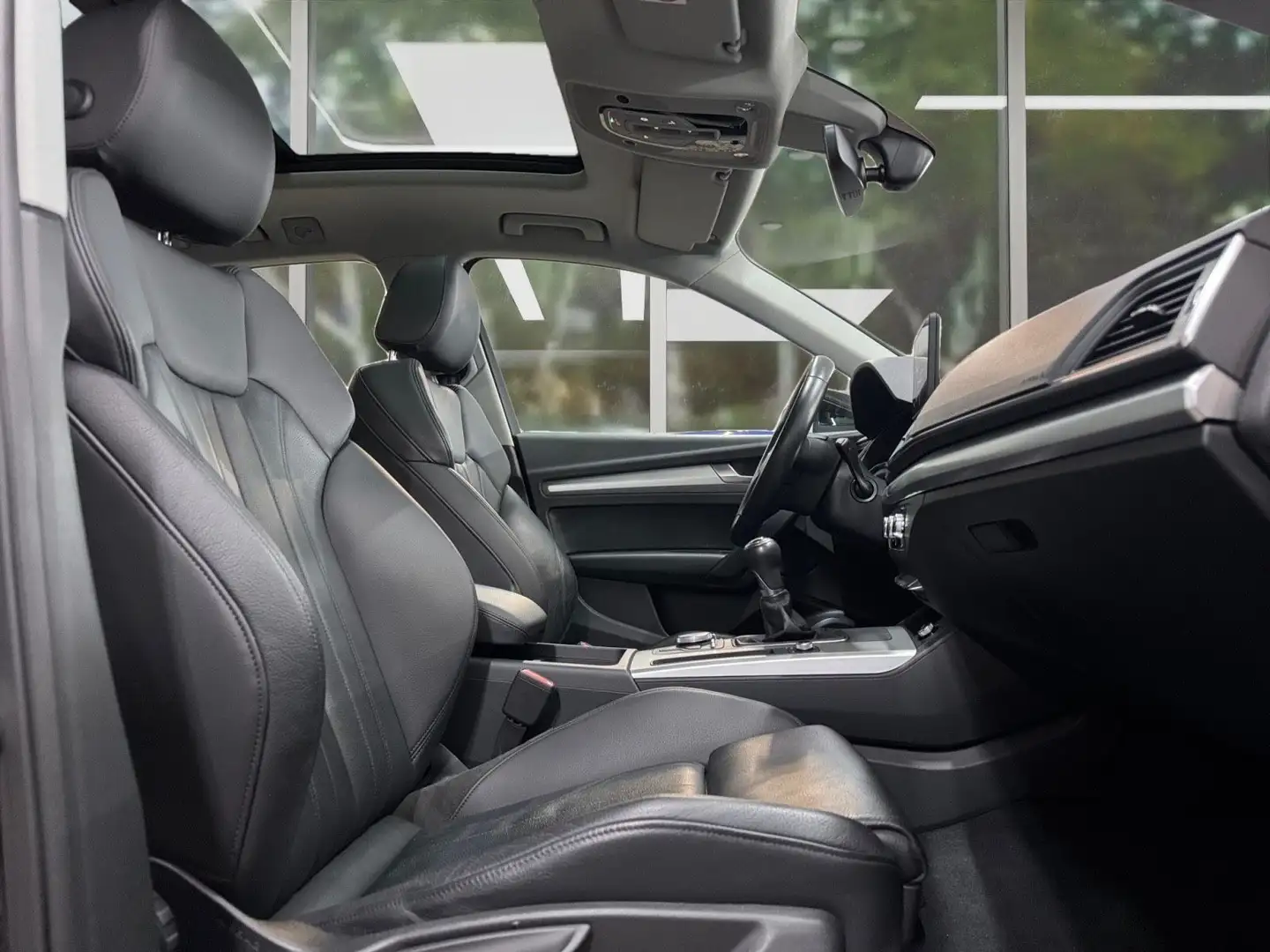 Audi Q5 2.0 TDI, 2.Hand, Scheckheft, 1 J. Garantie Schwarz - 2