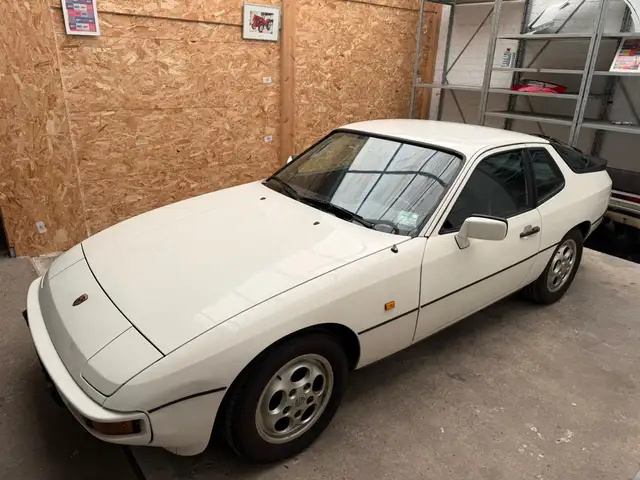Porsche 924