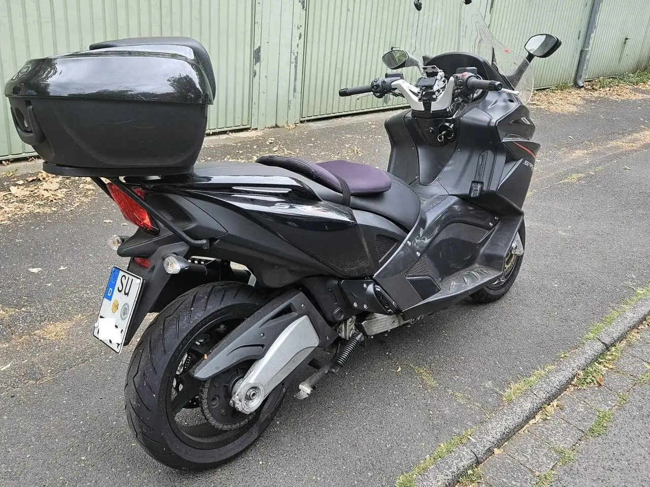 Aprilia SRV 850