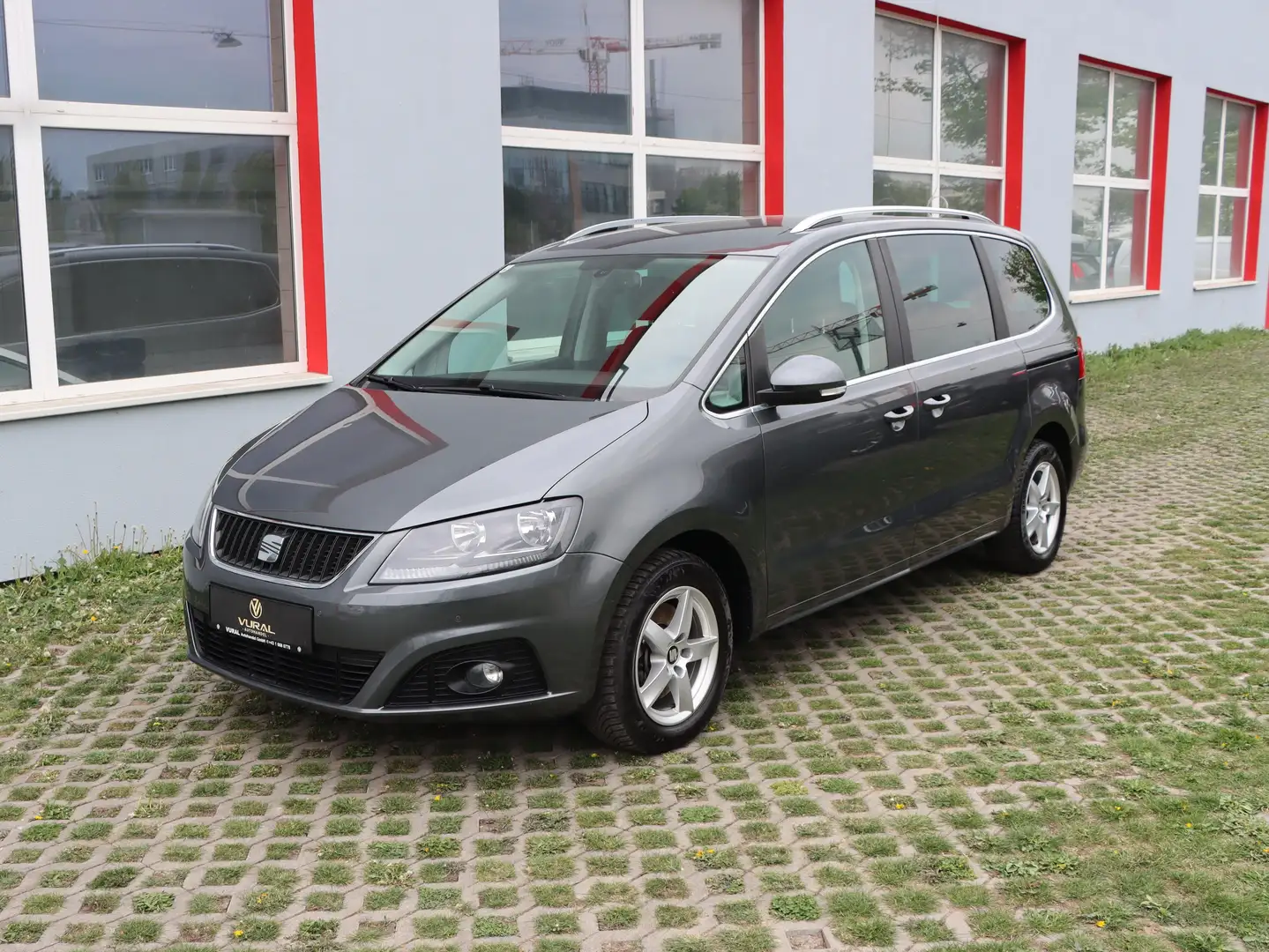 SEAT Alhambra 2.0TDI Style| 7.Sitzer | 2X Elektr. Türe | RFK| Grau - 2