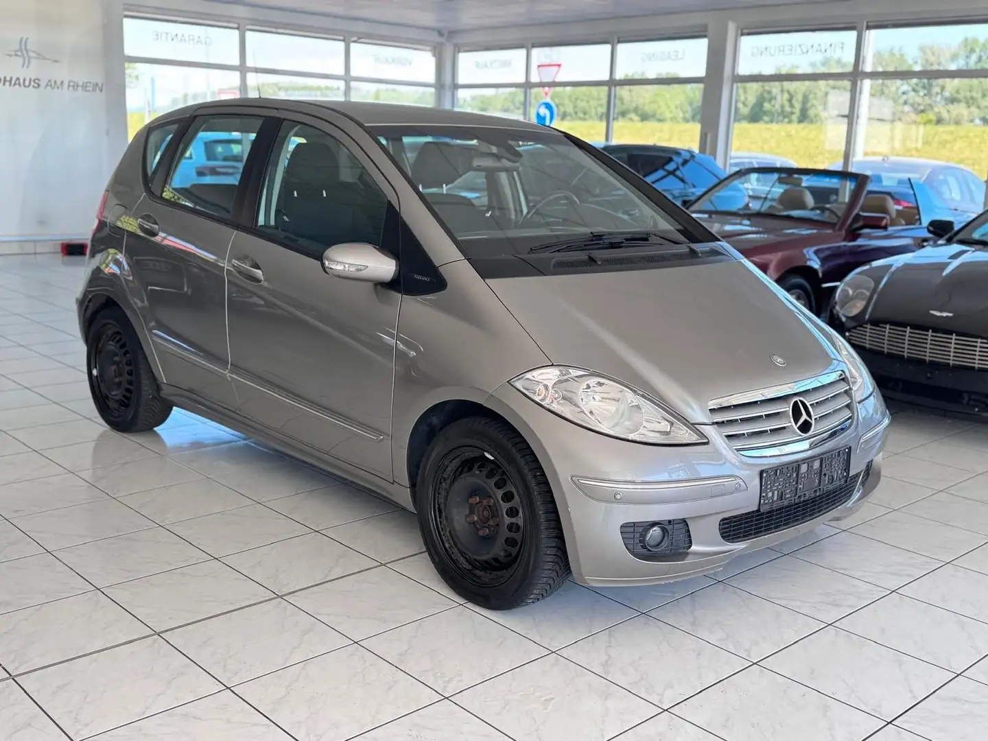 Mercedes-Benz A 200 CDI+5Tür+Sitzheizg+PDC+Klima+Tempomat+AUT Grau - 2