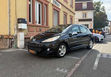 1.4 vti 95 active toit panoramique garantie 6 mois