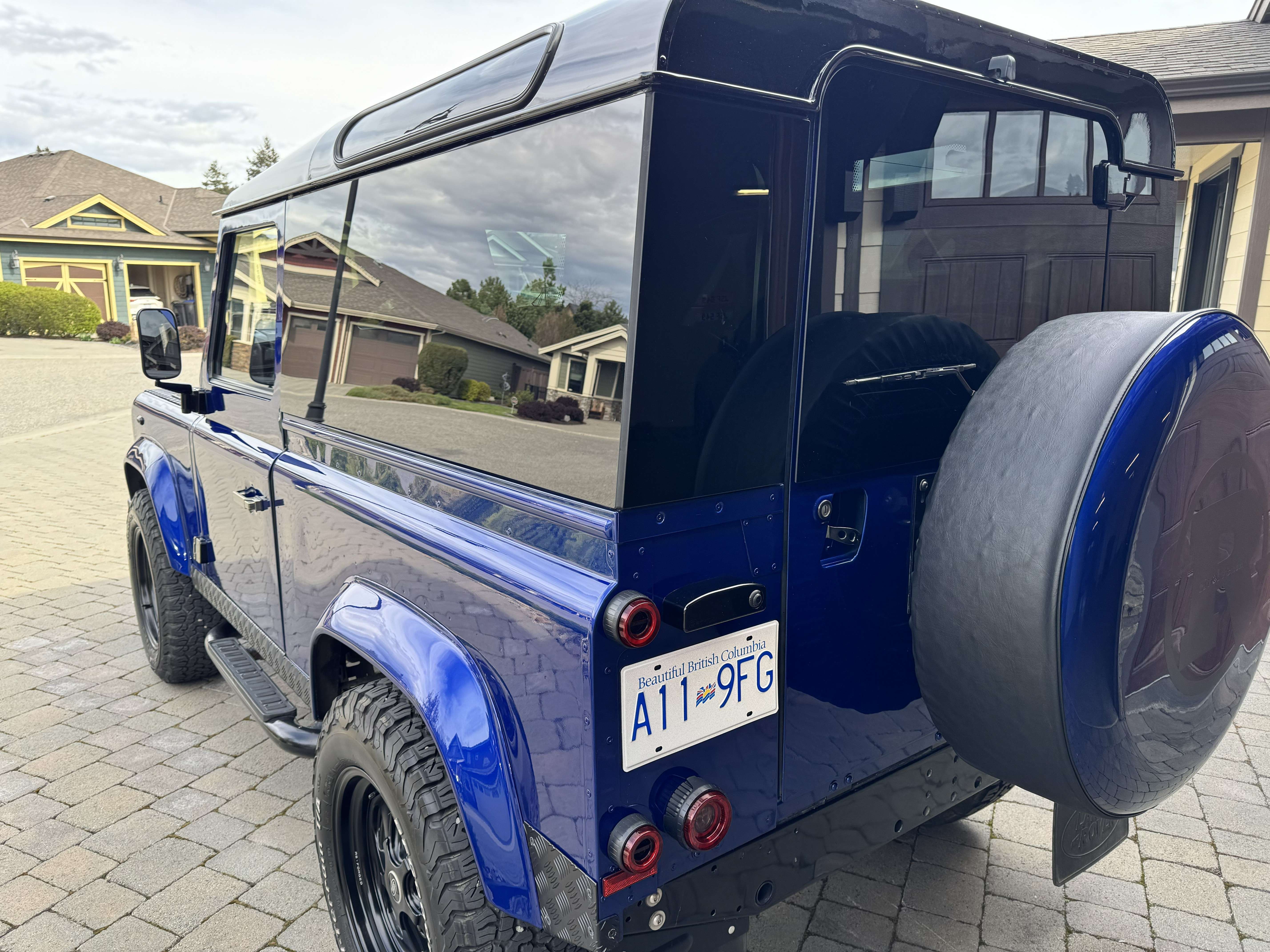 2002 Land Rover Defender alt 4