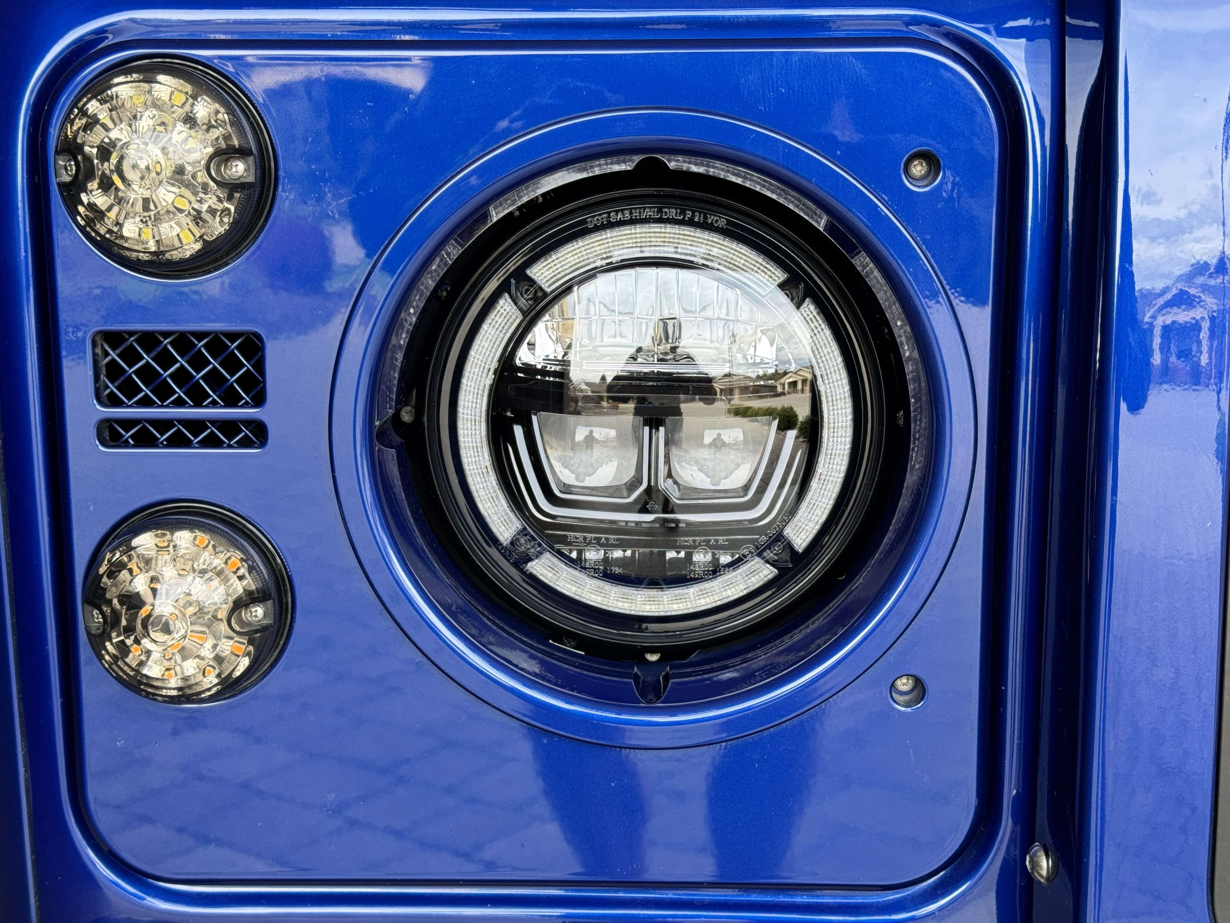 2002 Land Rover Defender thumb 18