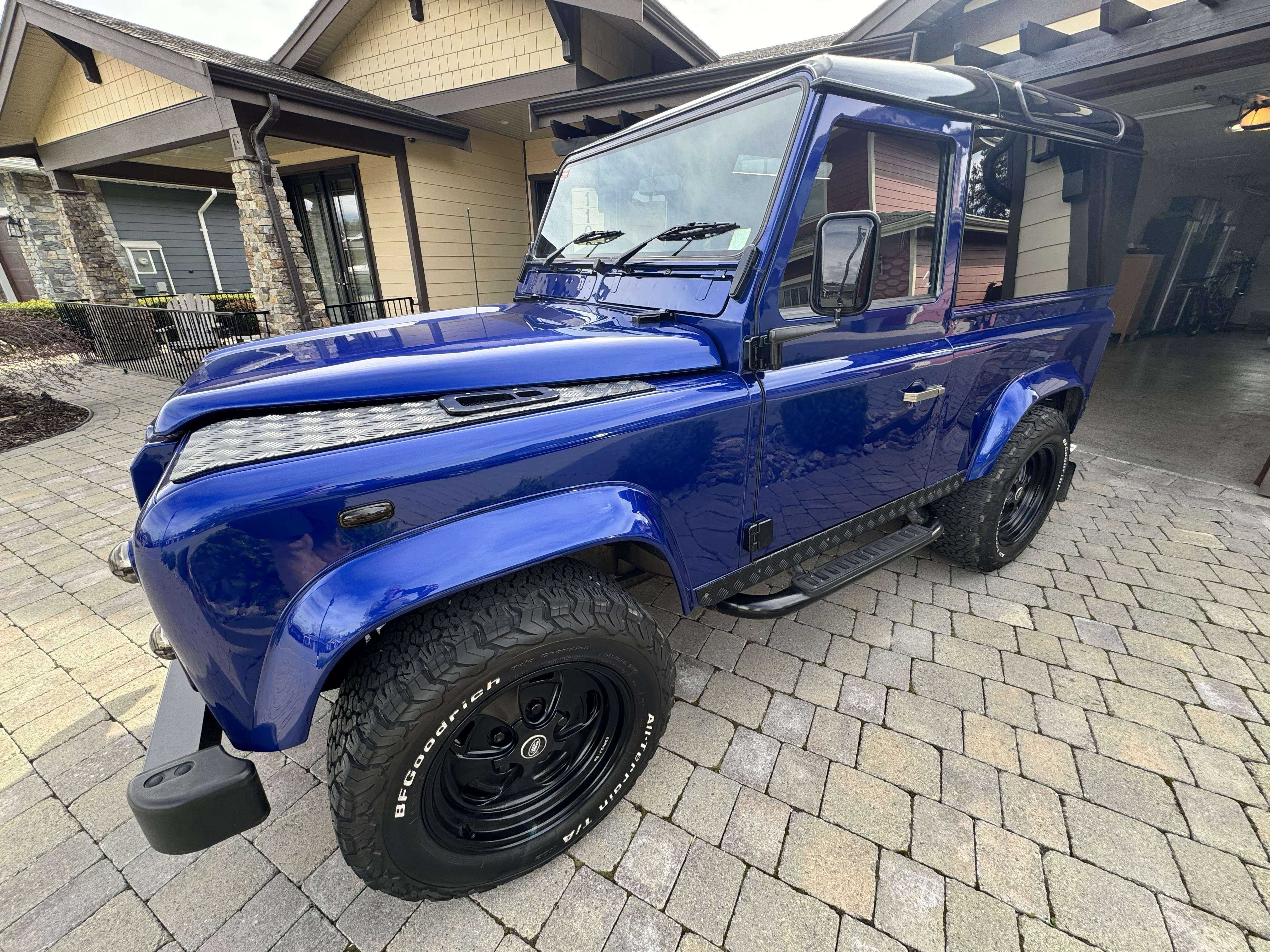 2002 Land Rover Defender alt 3
