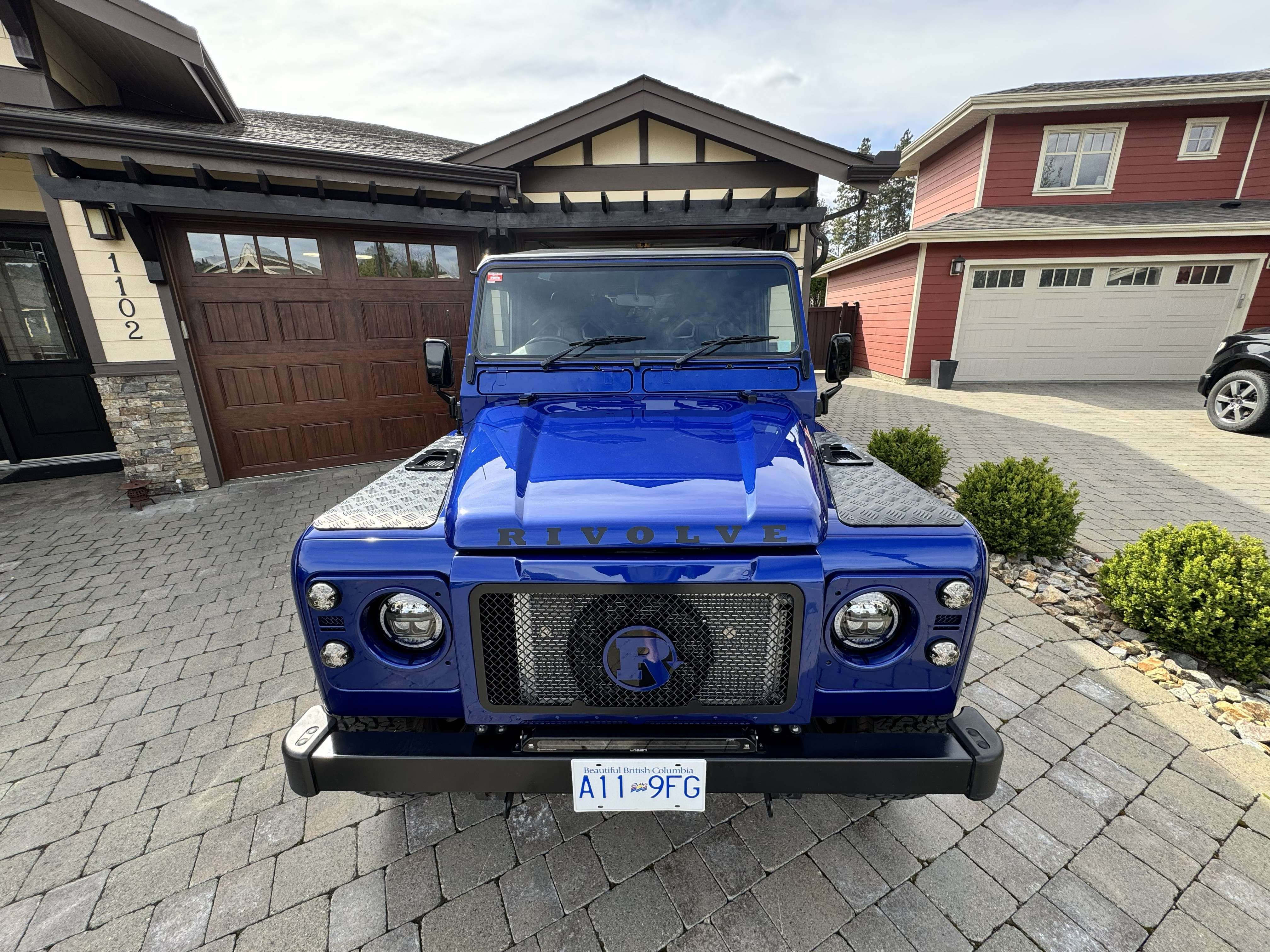 2002 Land Rover Defender thumb 10
