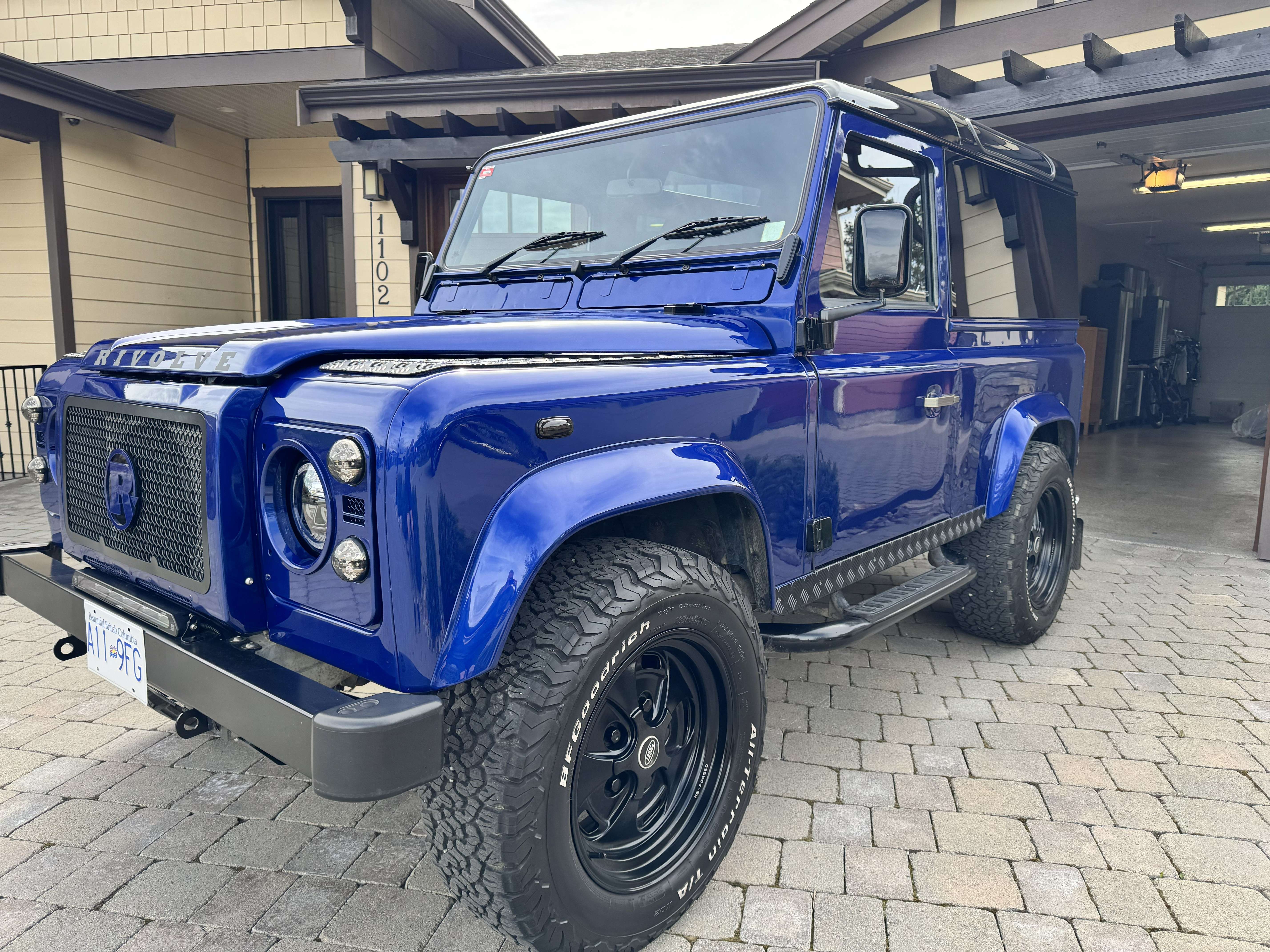 2002 Land Rover Defender alt 2