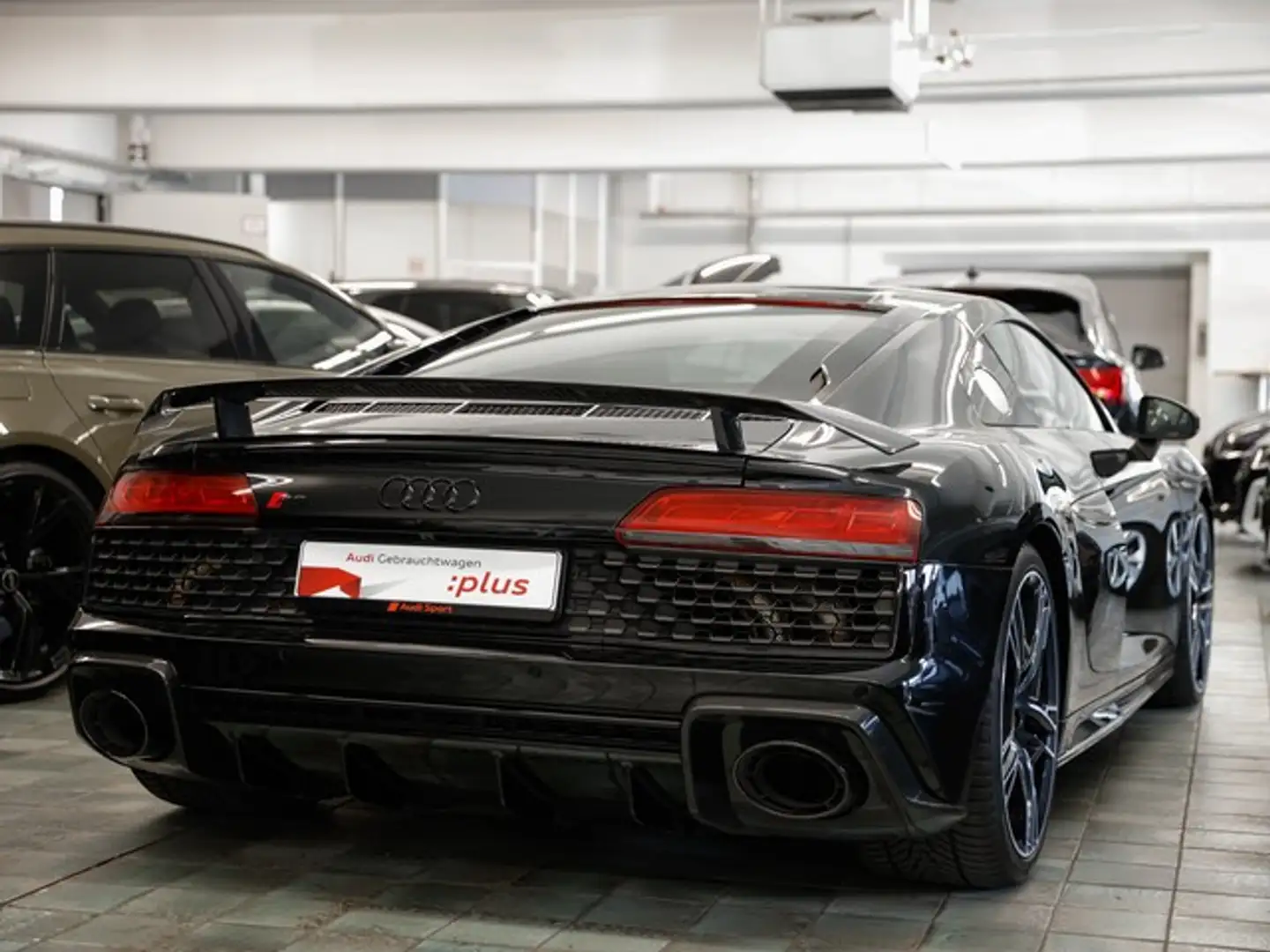 Audi R8 Coupe V10 quattro Performance Laserl. Carbon Ke... Schwarz - 2