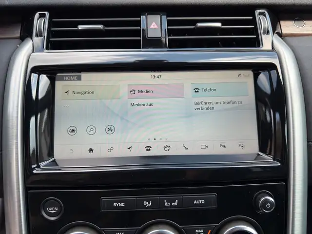 Land Rover Discovery view 27