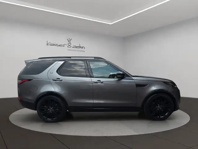 Land Rover Discovery view 5