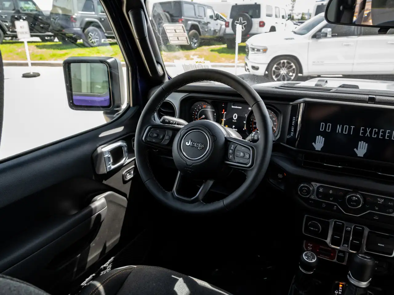 Jeep Wrangler снимка Jeep Wrangler