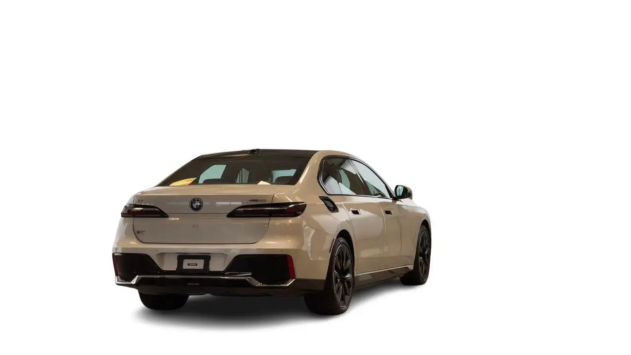 BMW i7 снимка BMW i7