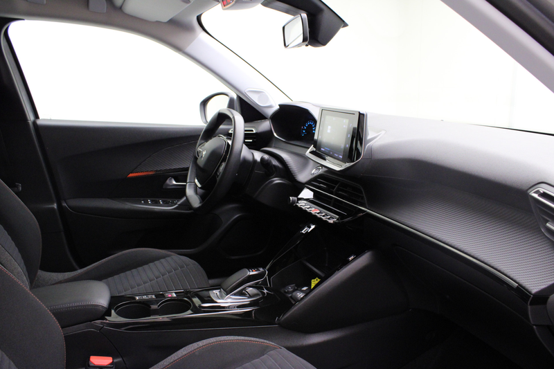 Peugeot e-2008 EV Active 50 kWh | Climate / Cruise / Carplay / Bl — photo 17