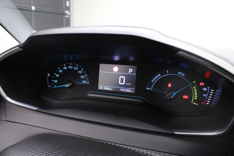 Peugeot e-2008 EV Active 50 kWh | Climate / Cruise / Carplay / Bl — photo 21