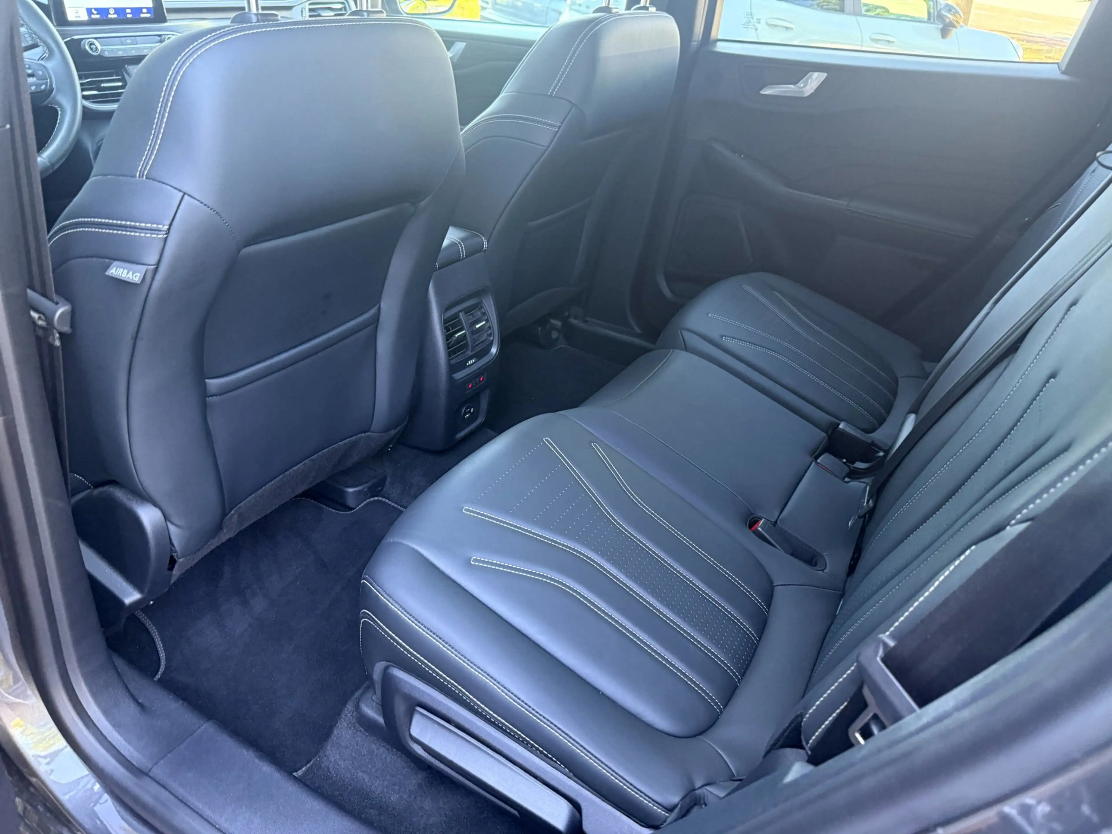 Ford Kuga 2.5 PHEV 225pk Vignale HUD, Camera's, Winter pack, — photo 30