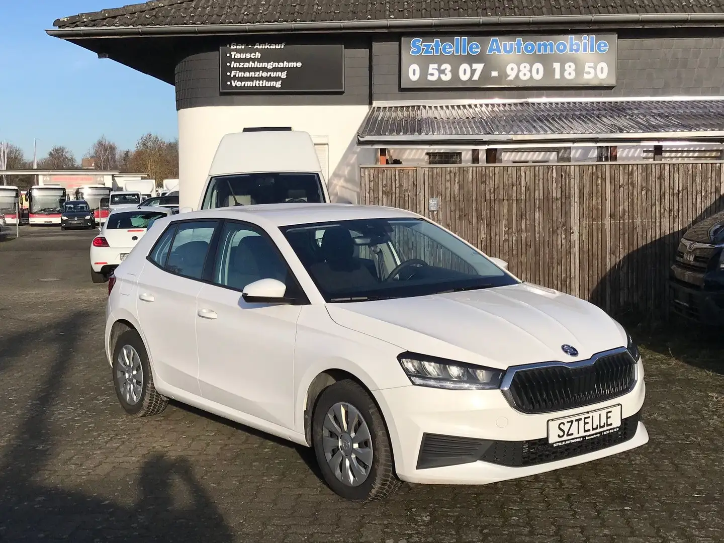 Skoda Fabia 1.0 Active Weiß - 1