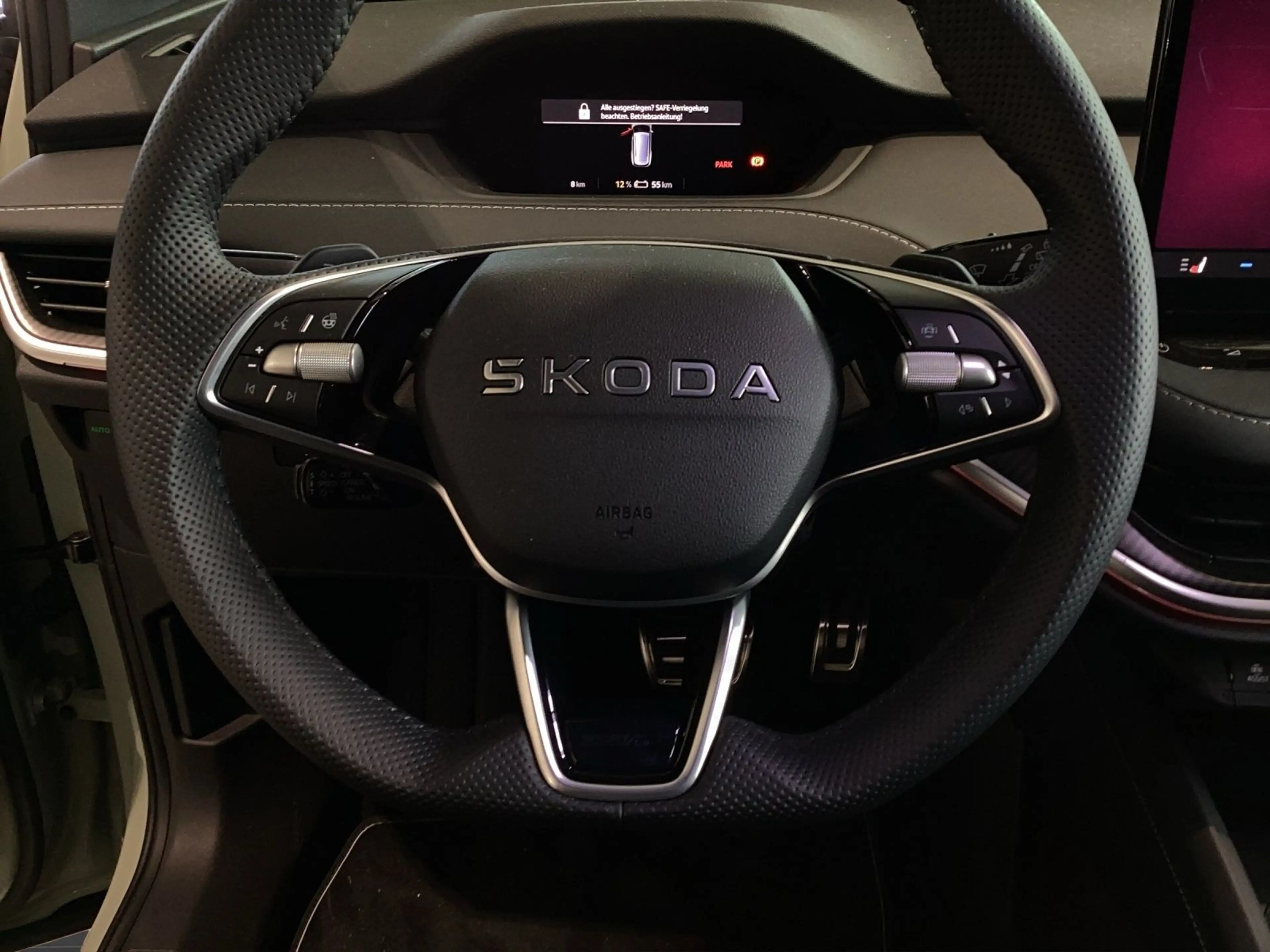 Skoda Elroq 85 SPORTLINE 360 ST.HEIZ ALARM LM21 — photo 9