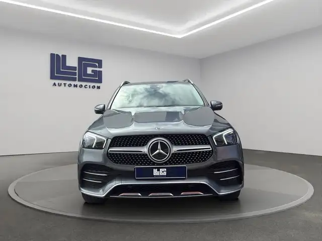 Mercedes-Benz Gle view 2