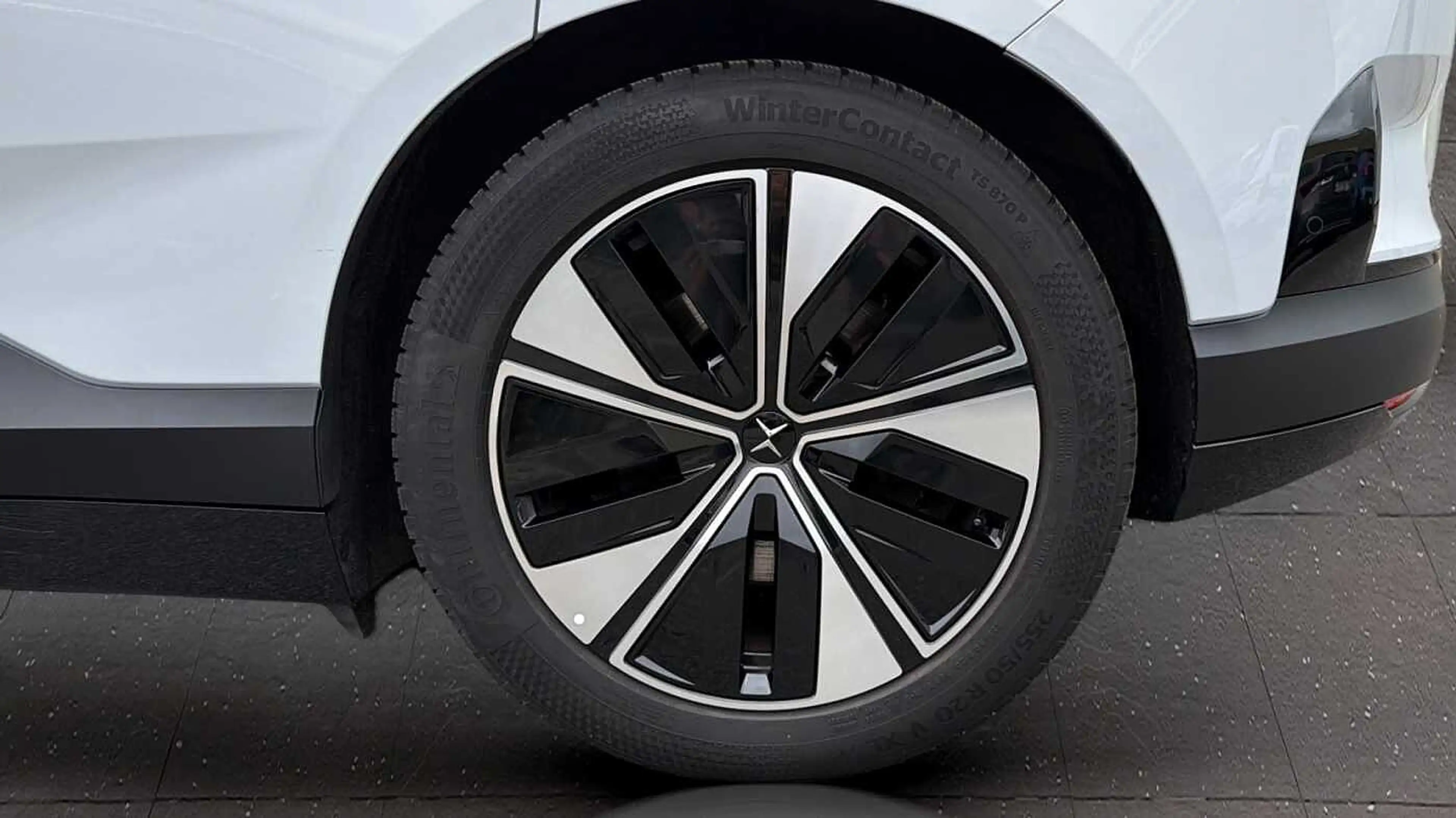 Polestar 4 Polestar 4 100 kWh Long Range Dual Motor — photo 10