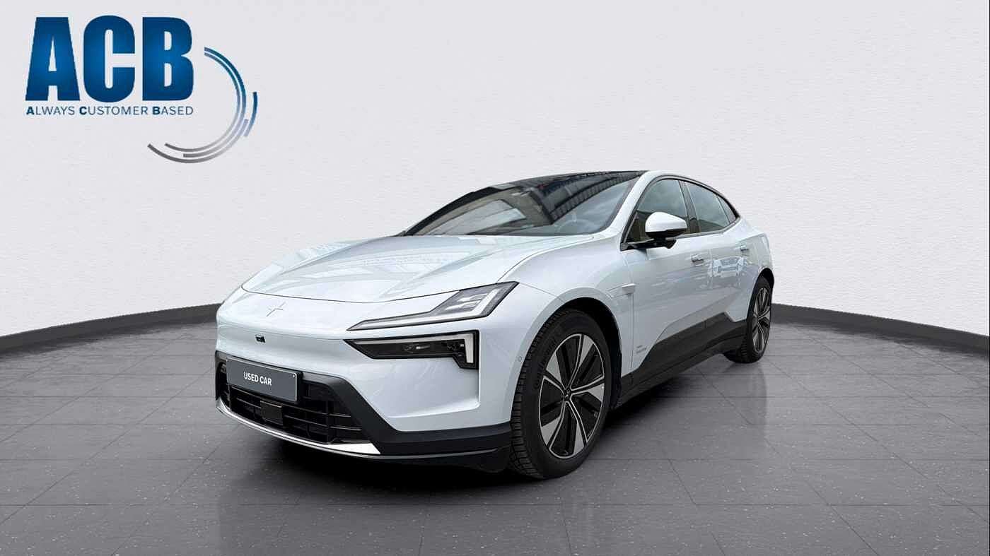 Polestar 4 2025
