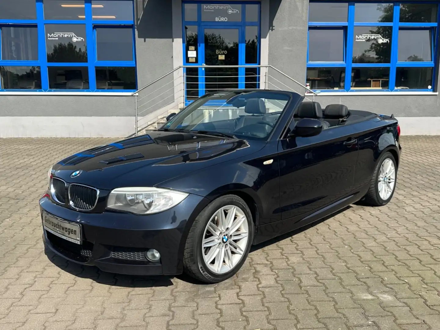 BMW 118 Baureihe 1 Cabrio 118i Noir - 1